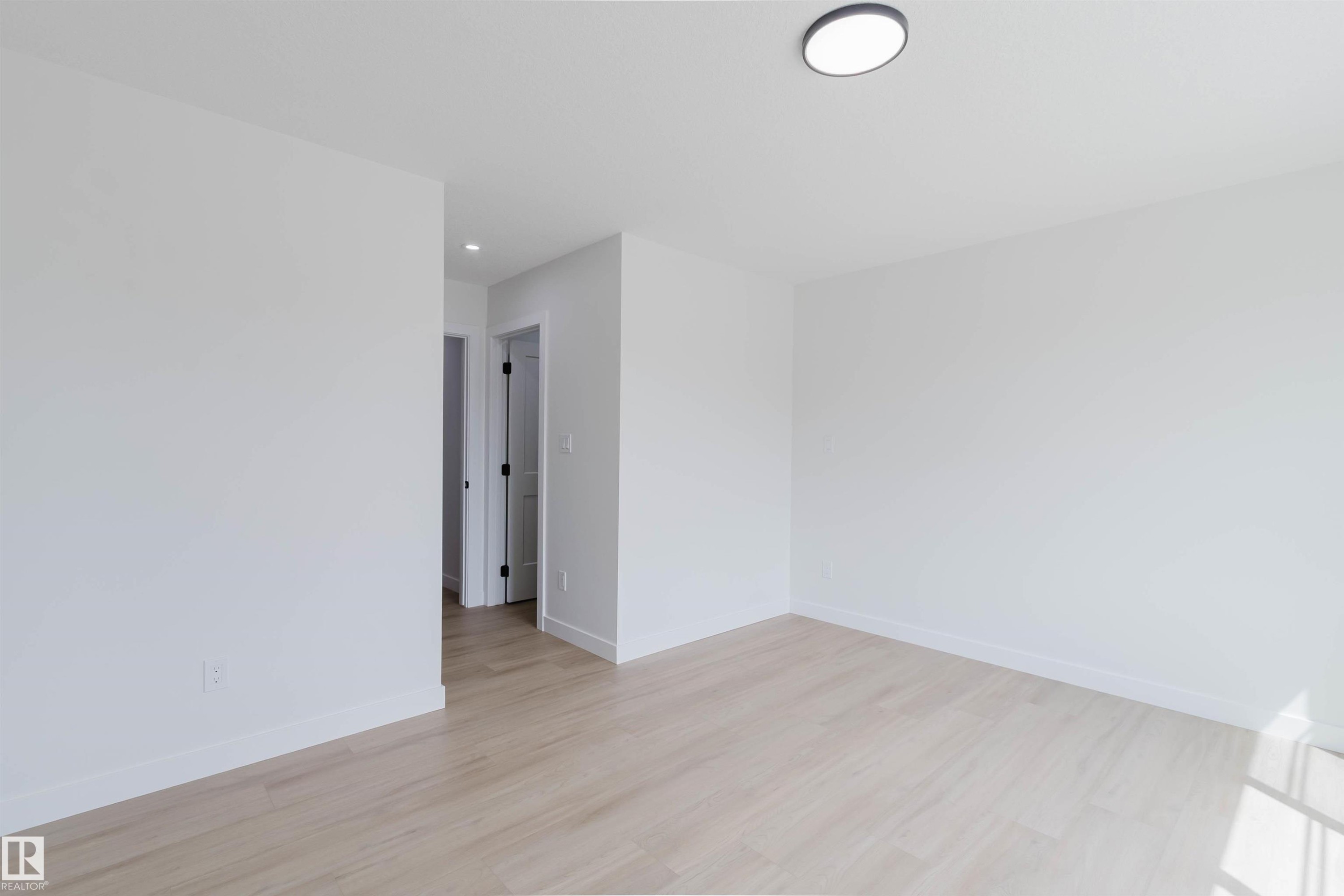 226 Edgemont Green, Edmonton, AB - Indoor Photo Showing Other Room