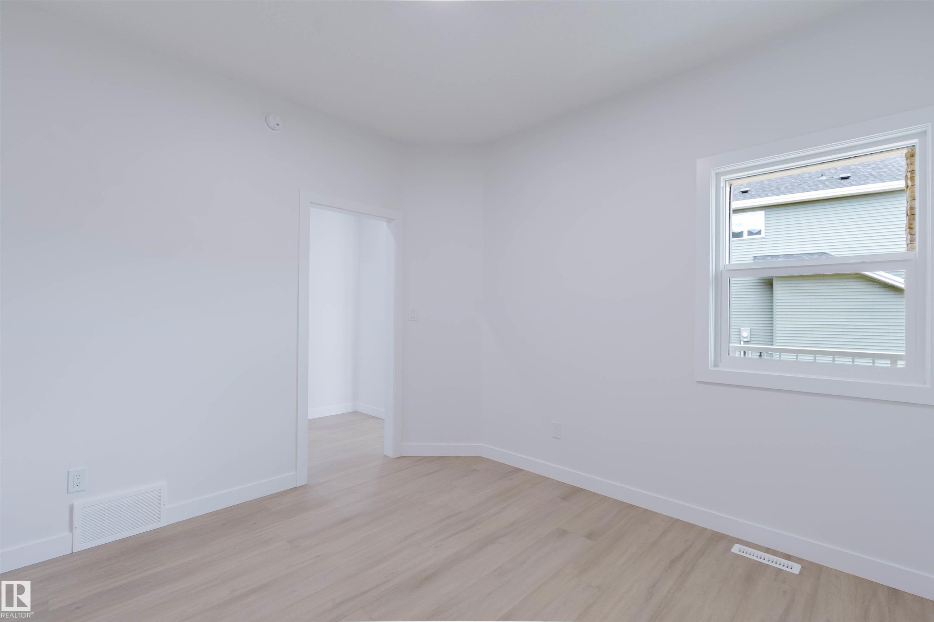 226 Edgemont Green, Edmonton, AB - Indoor Photo Showing Other Room