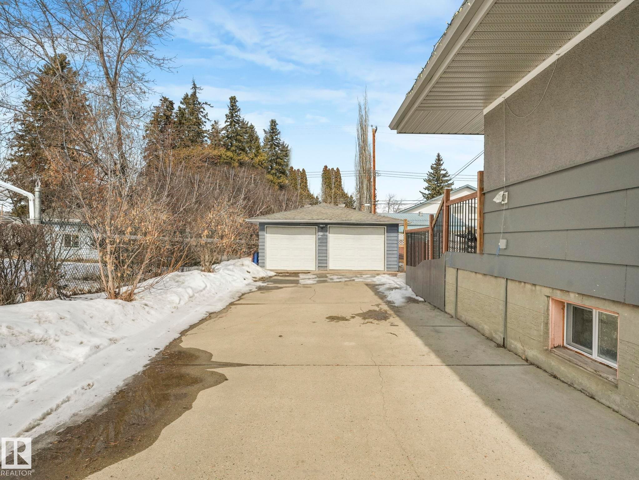 5406 46 Avenue, Wetaskiwin, AB - Outdoor