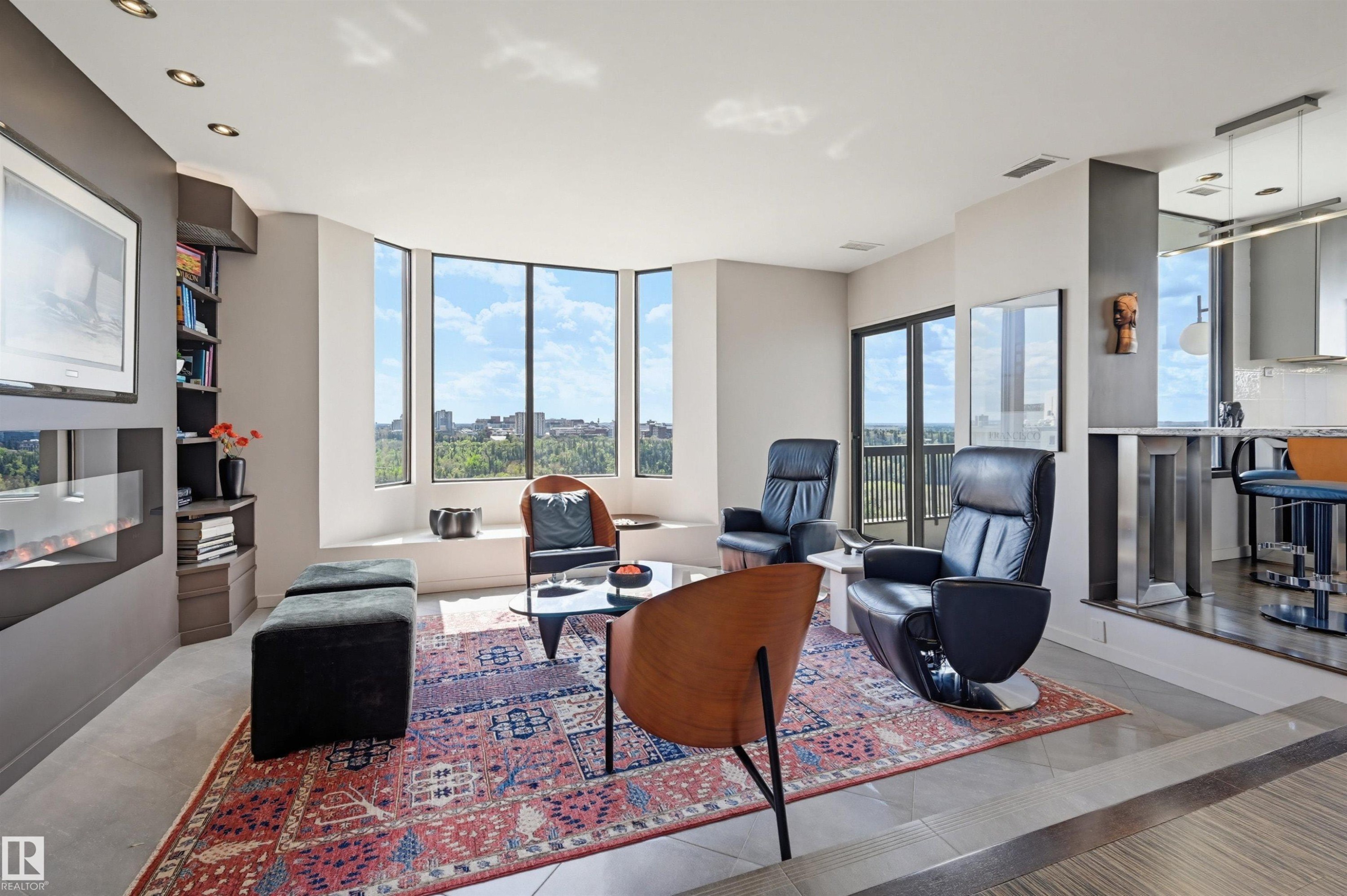 #1704 11503 100 Av Nw, Edmonton, AB - Indoor