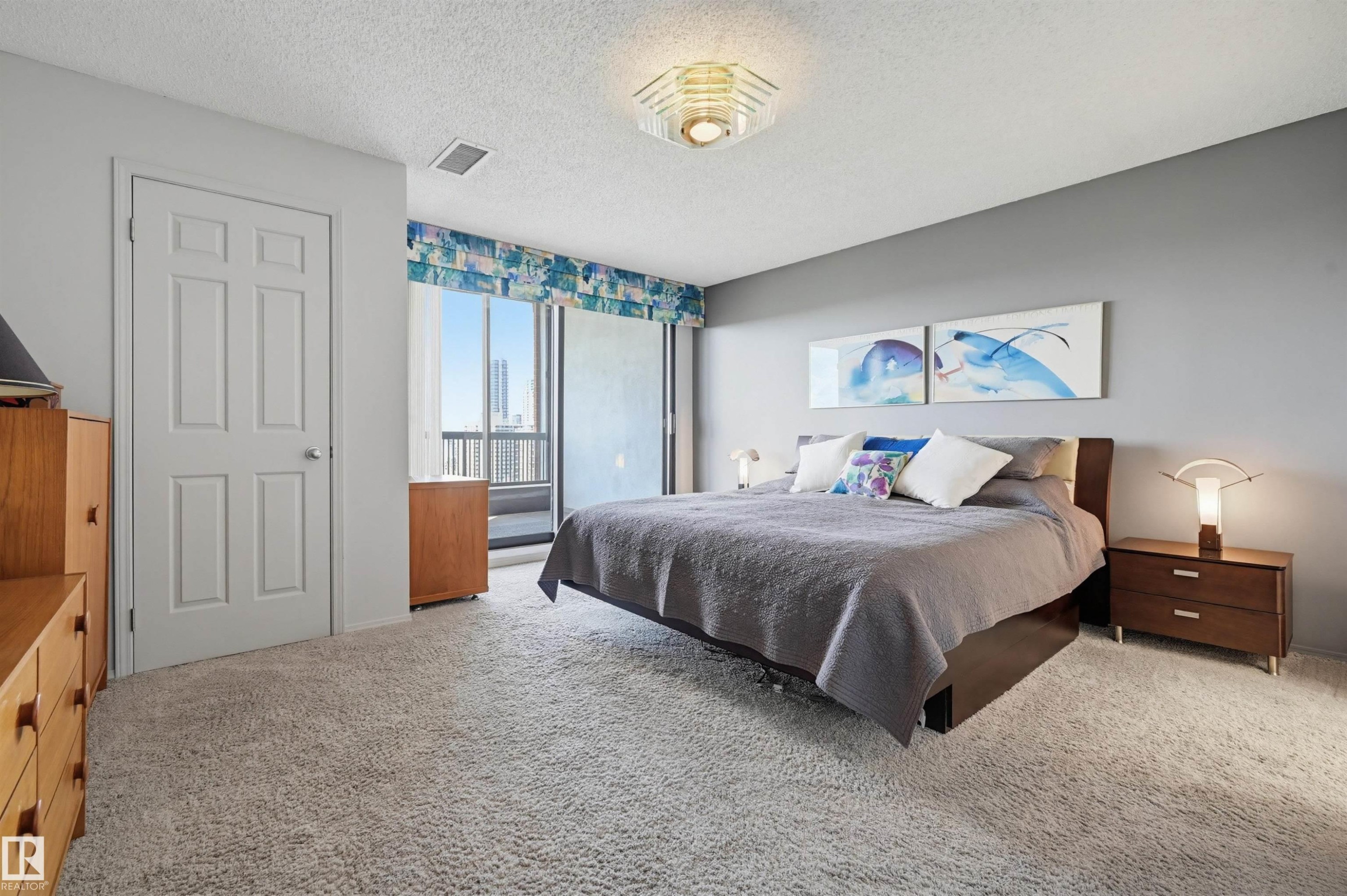 #1704 11503 100 Av Nw, Edmonton, AB - Indoor Photo Showing Bedroom