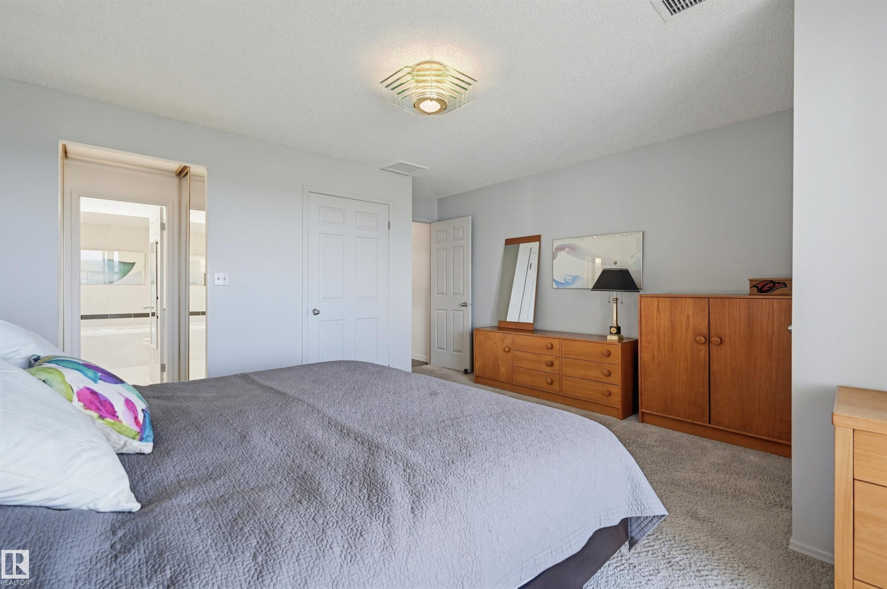 #1704 11503 100 Av Nw, Edmonton, AB - Indoor Photo Showing Bedroom