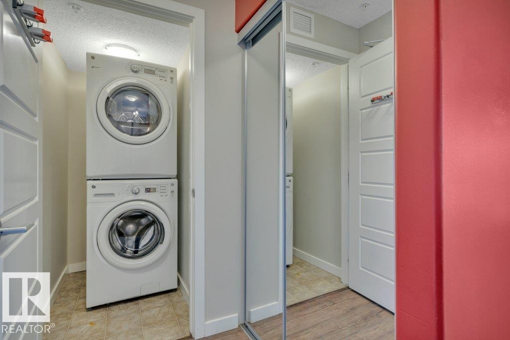 206 5510 Schonsee Drive, Edmonton, AB - Indoor Photo Showing Laundry Room