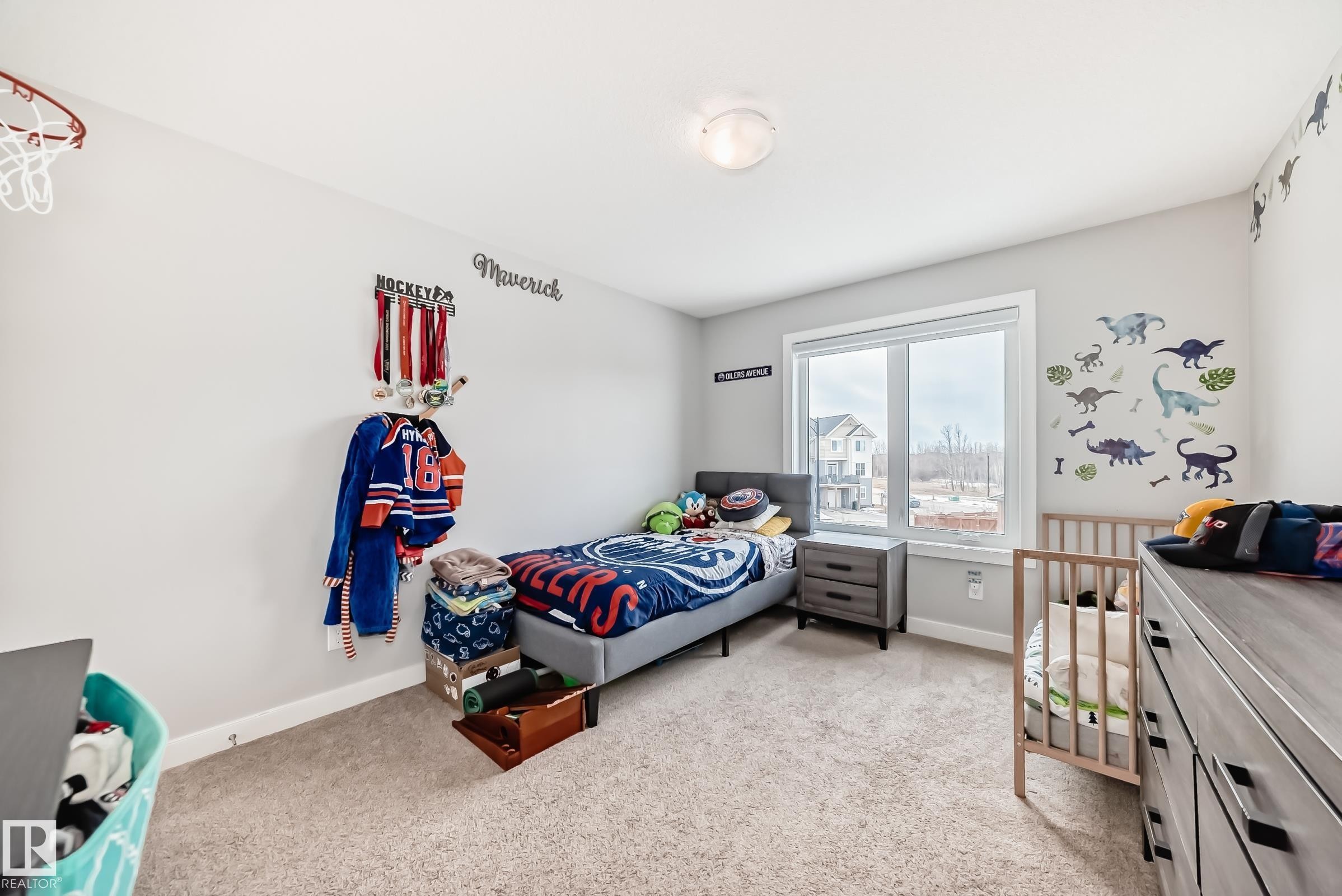 2011 201 Street, Edmonton, AB - Indoor Photo Showing Bedroom
