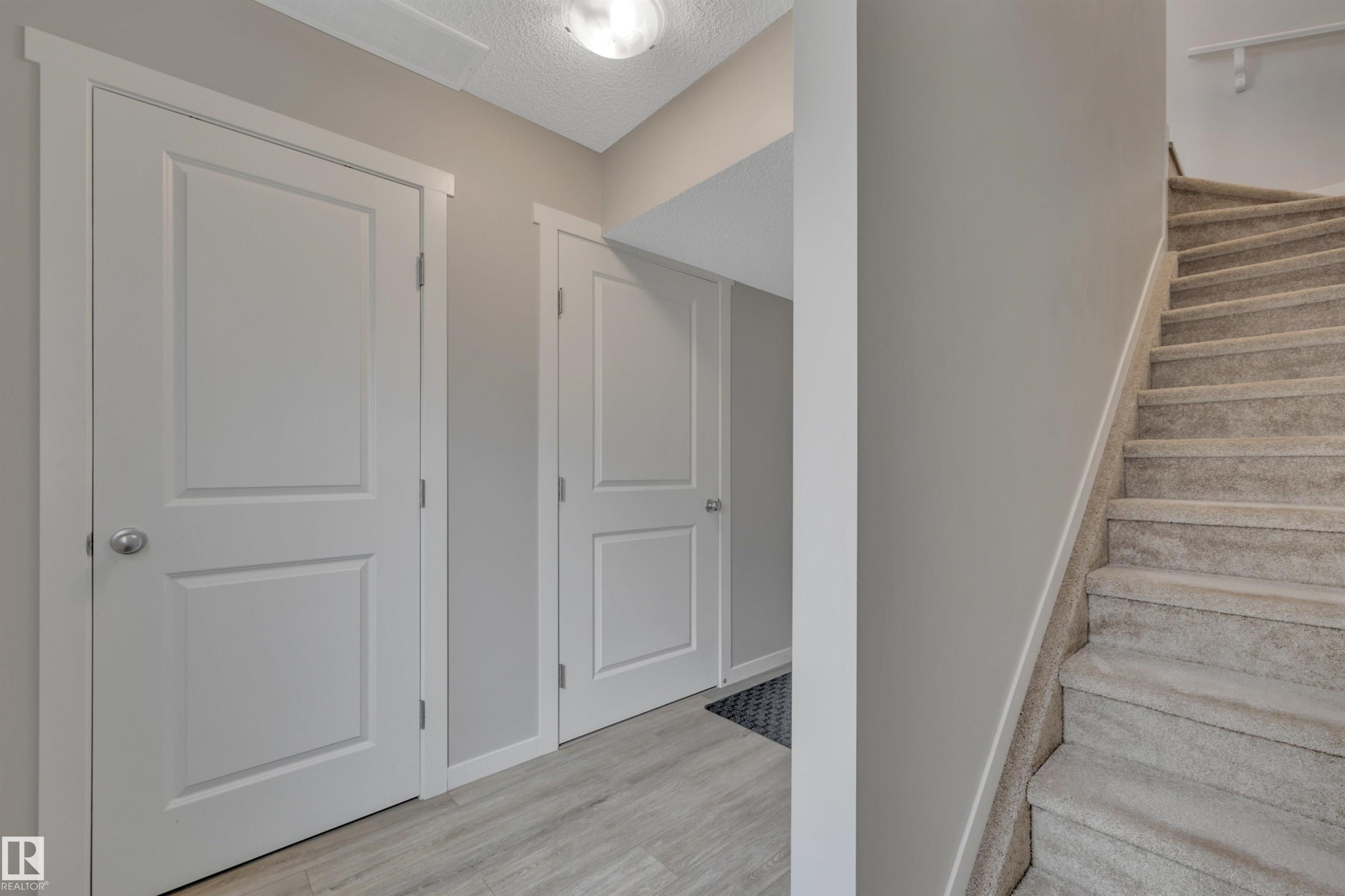 19 1110 Daniels Link Link, Edmonton, AB - Indoor Photo Showing Other Room