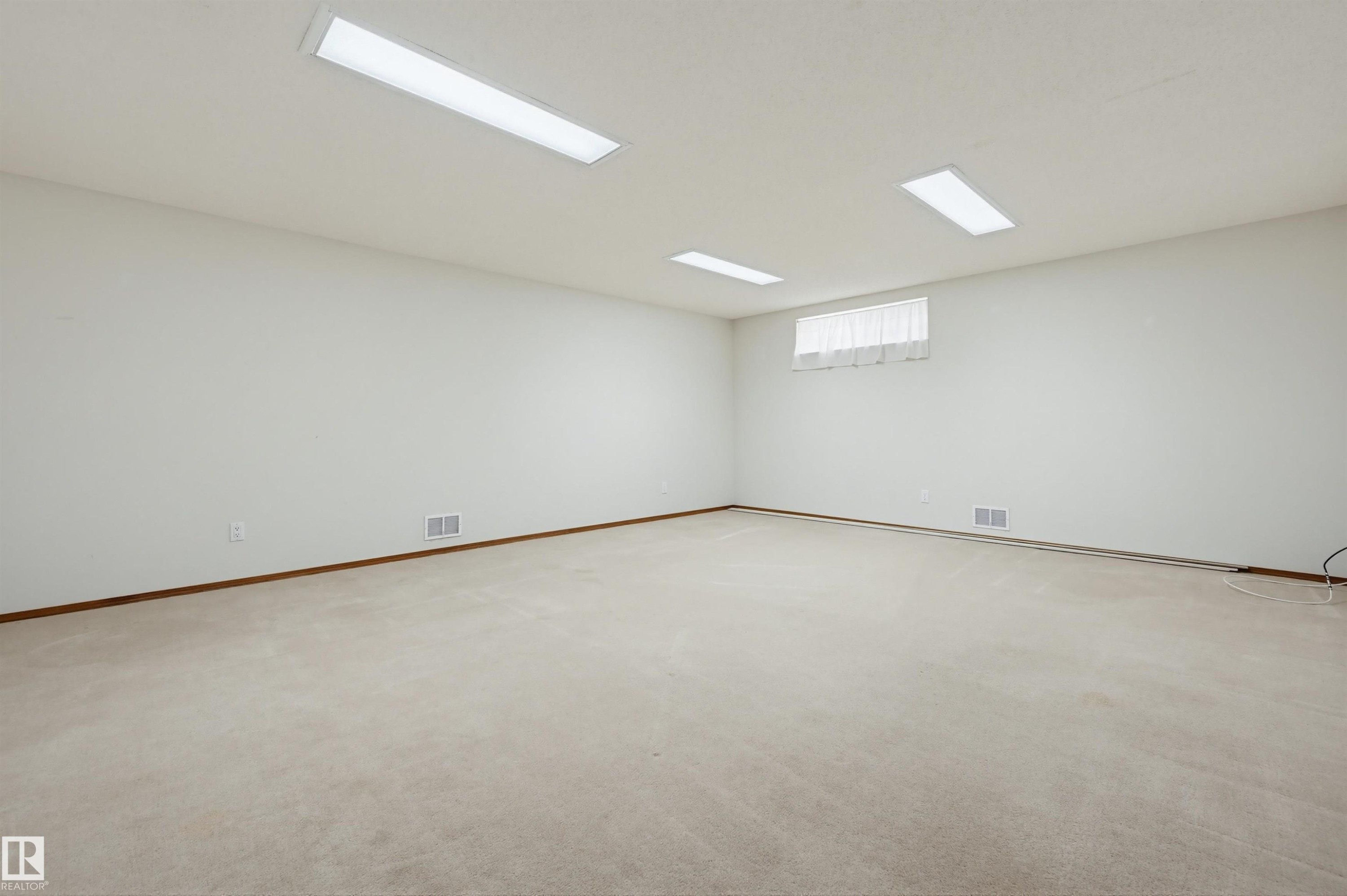 604 Revell Wynd, Edmonton, AB - Indoor