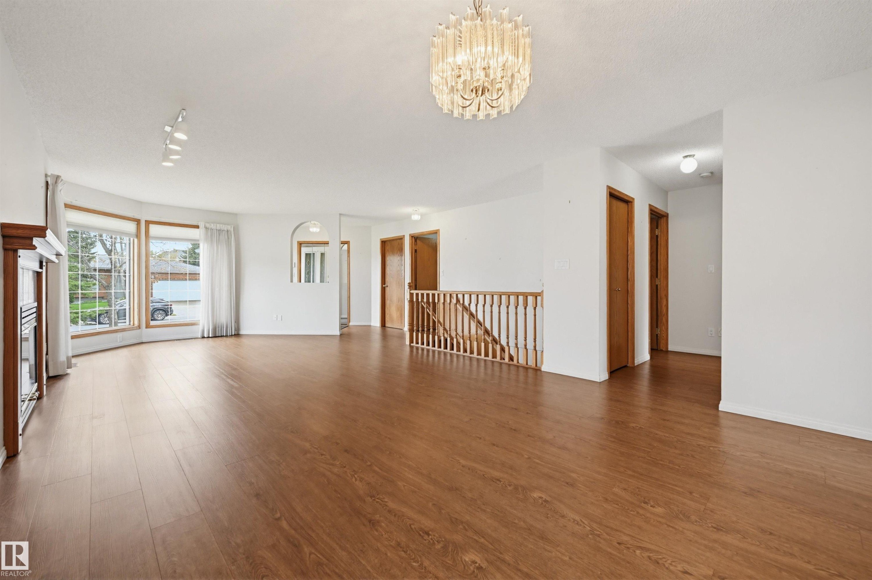 604 Revell Wynd, Edmonton, AB - Indoor