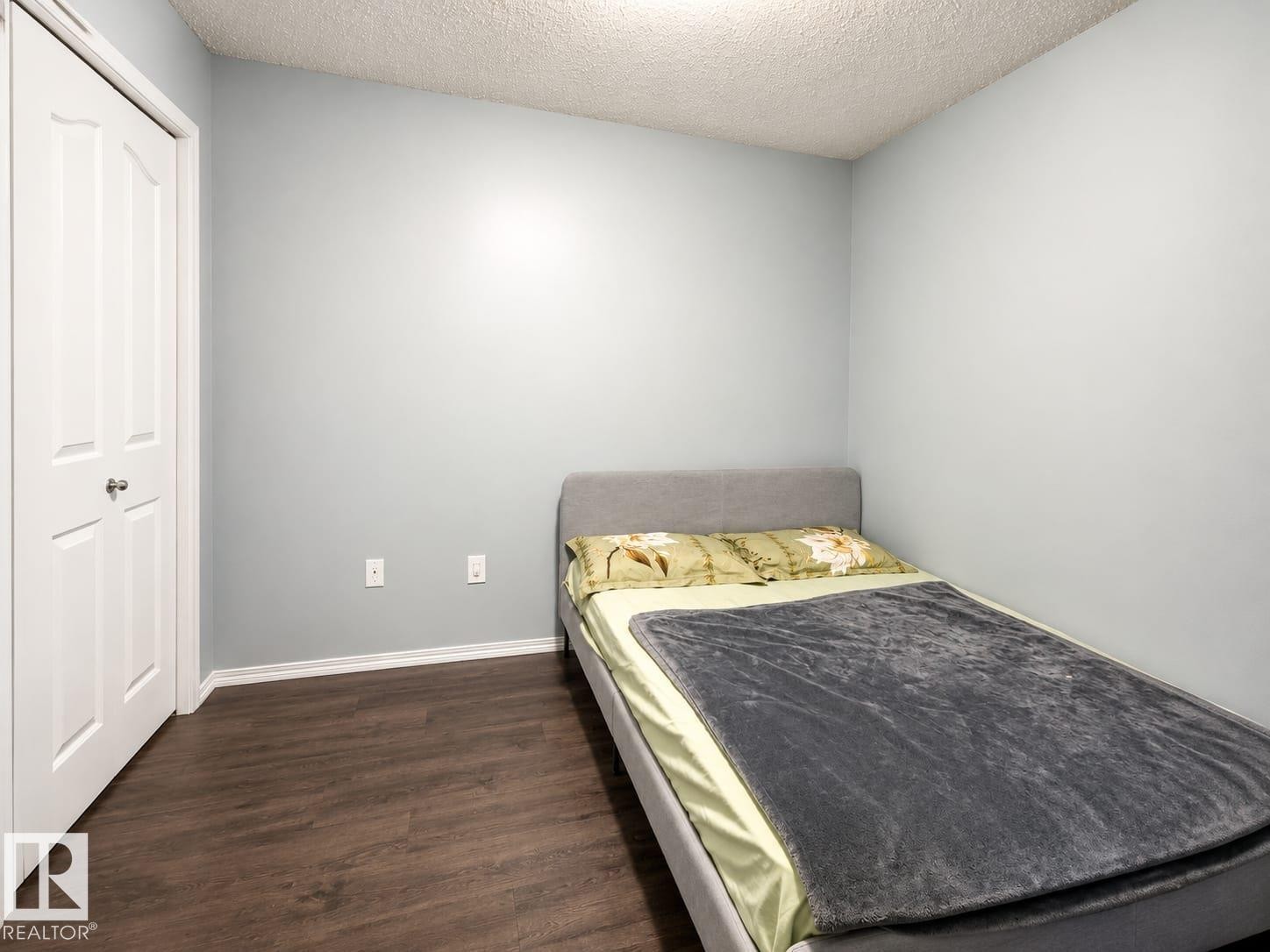 #122 270 Mcconachie Dr Nw, Edmonton, AB - Indoor Photo Showing Bedroom