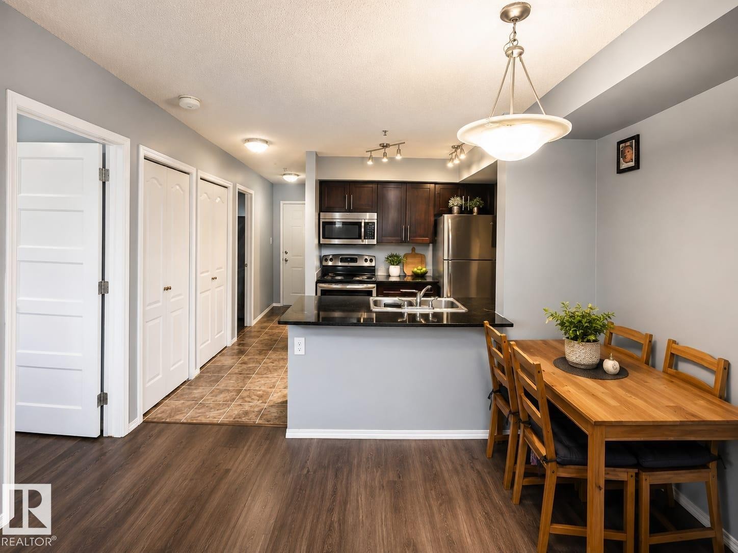 #122 270 Mcconachie Dr Nw, Edmonton, AB - Indoor