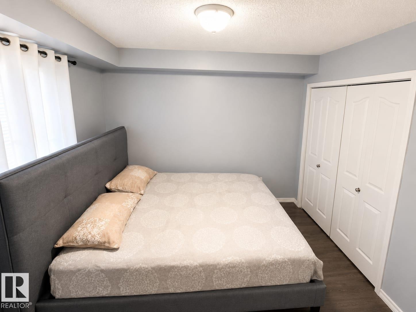 #122 270 Mcconachie Dr Nw, Edmonton, AB - Indoor Photo Showing Bedroom