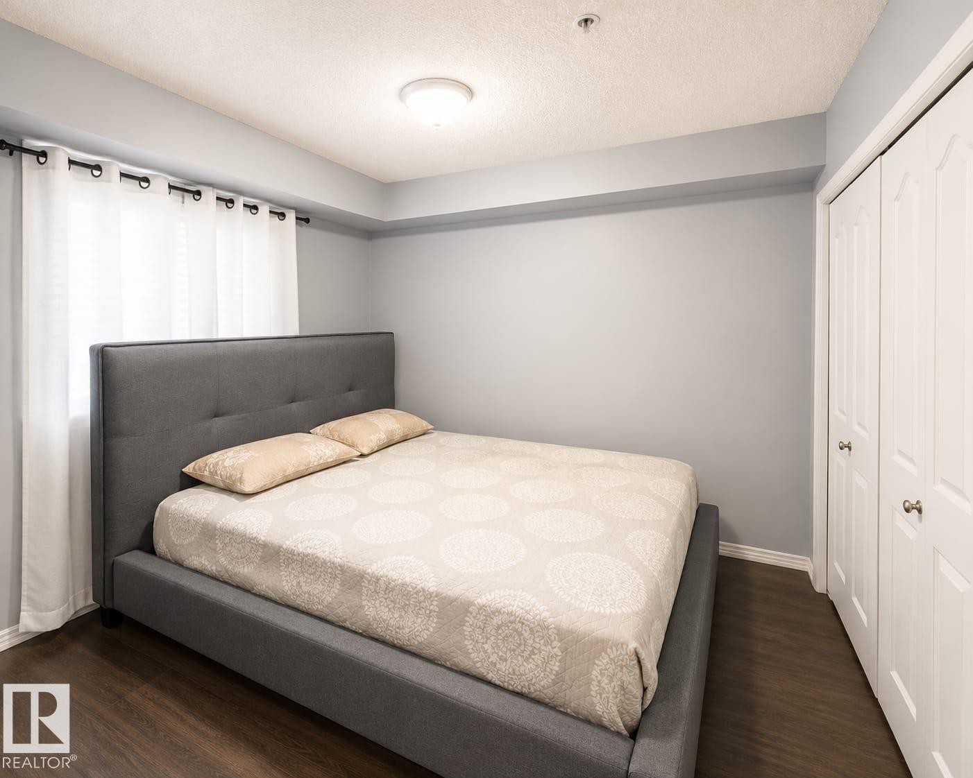 #122 270 Mcconachie Dr Nw, Edmonton, AB - Indoor Photo Showing Bedroom