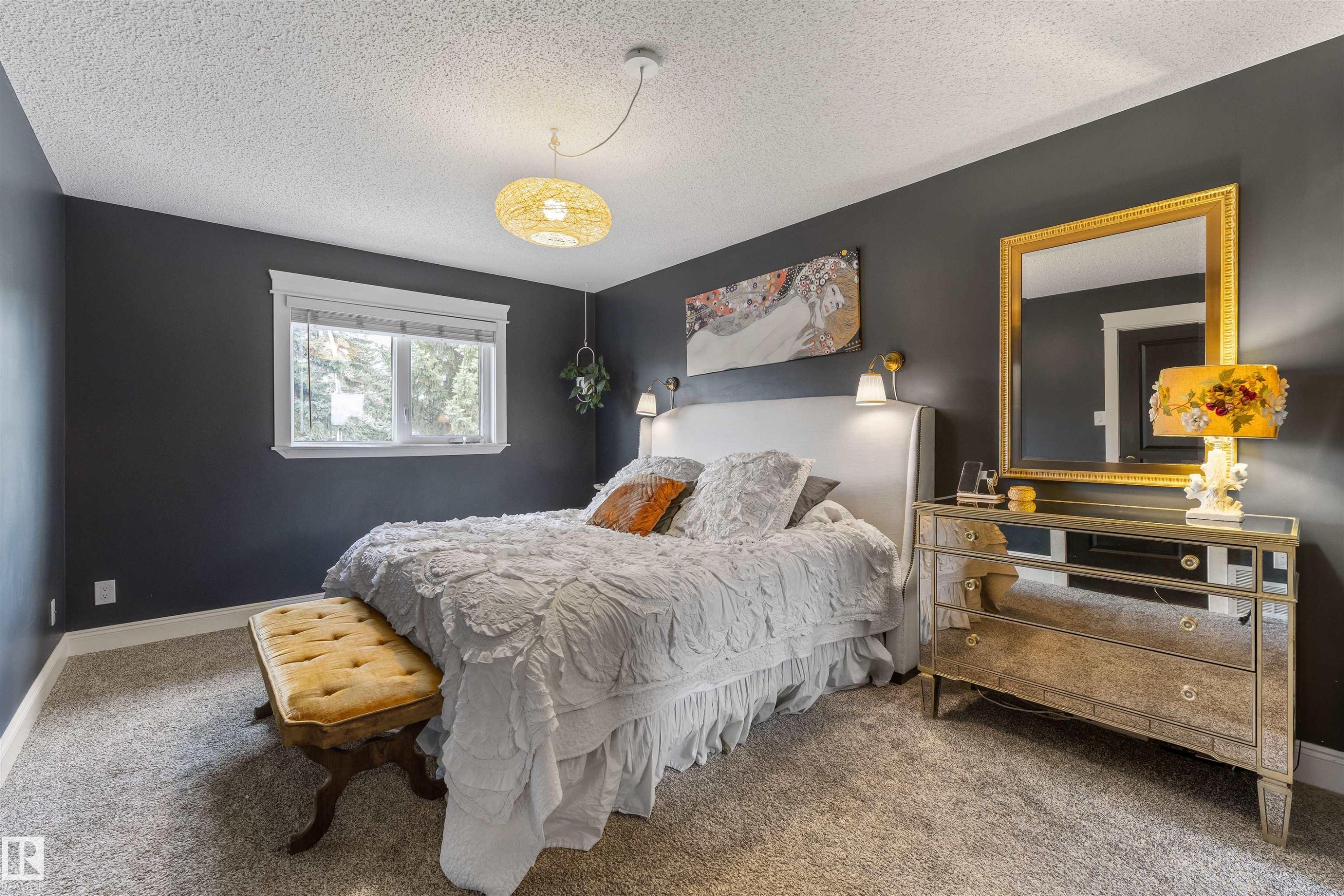 4711 Whitemud Road, Edmonton, AB - Indoor Photo Showing Bedroom