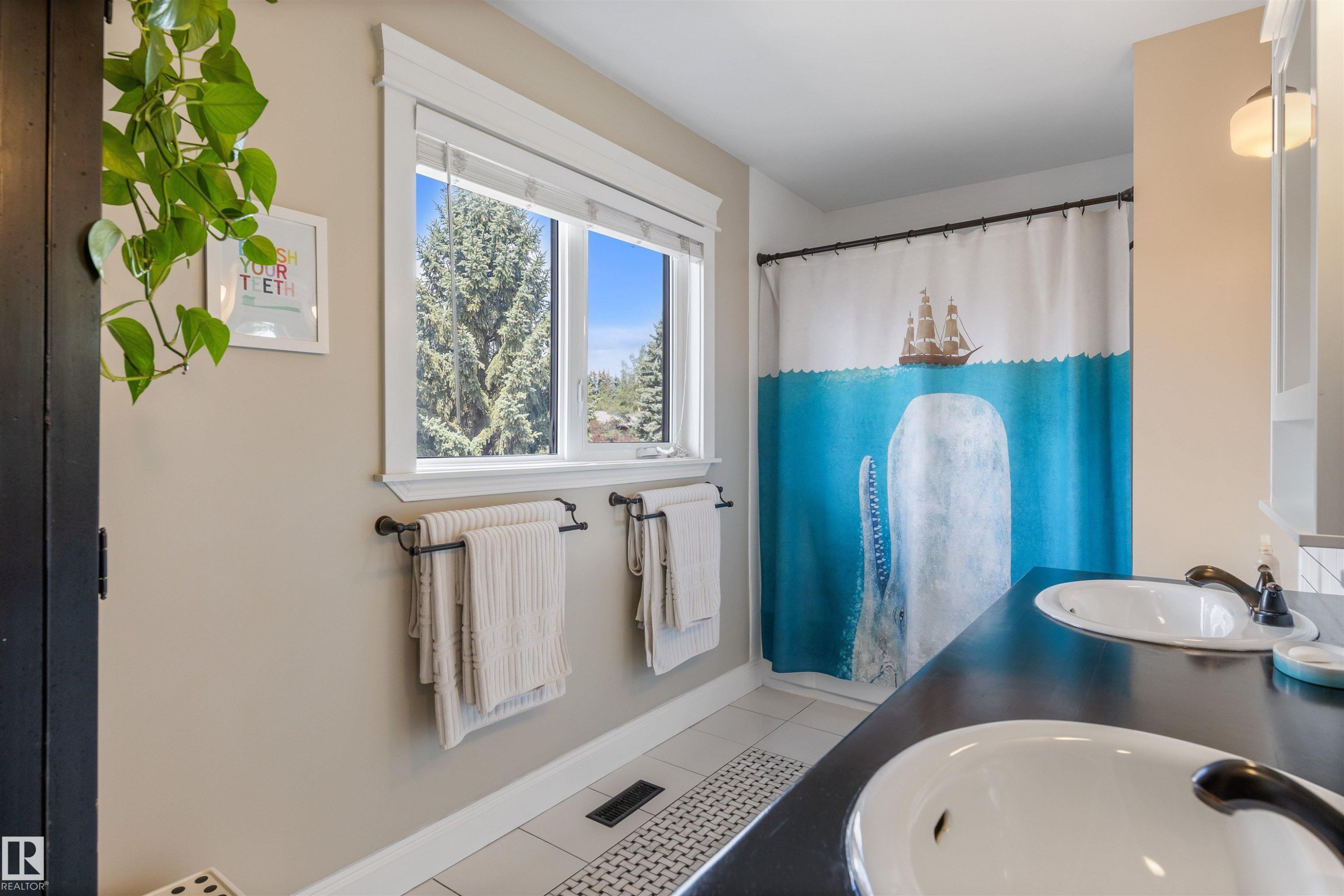 4711 Whitemud Road, Edmonton, AB - Indoor Photo Showing Bathroom