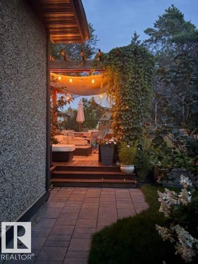 4711 Whitemud Road, Edmonton, AB - Outdoor