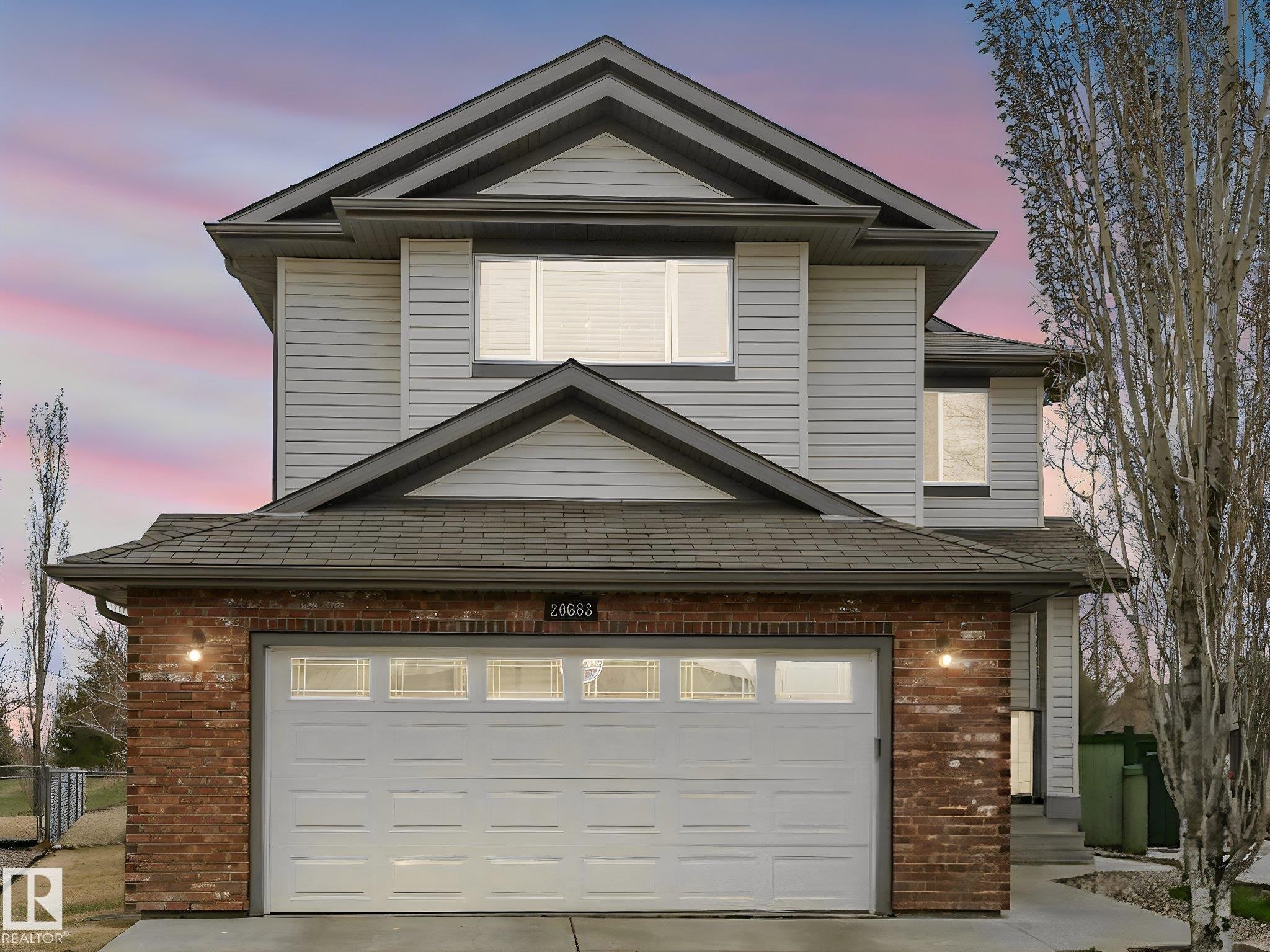 20853 92A Avenue Nw, Edmonton, AB - Outdoor With Exterior