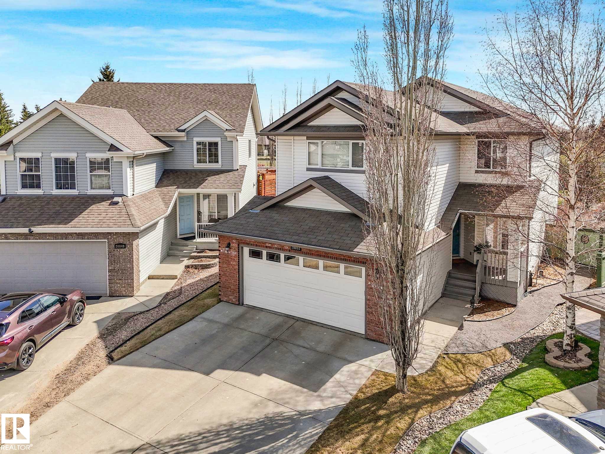 20853 92A Avenue Nw, Edmonton, AB - Outdoor With Facade