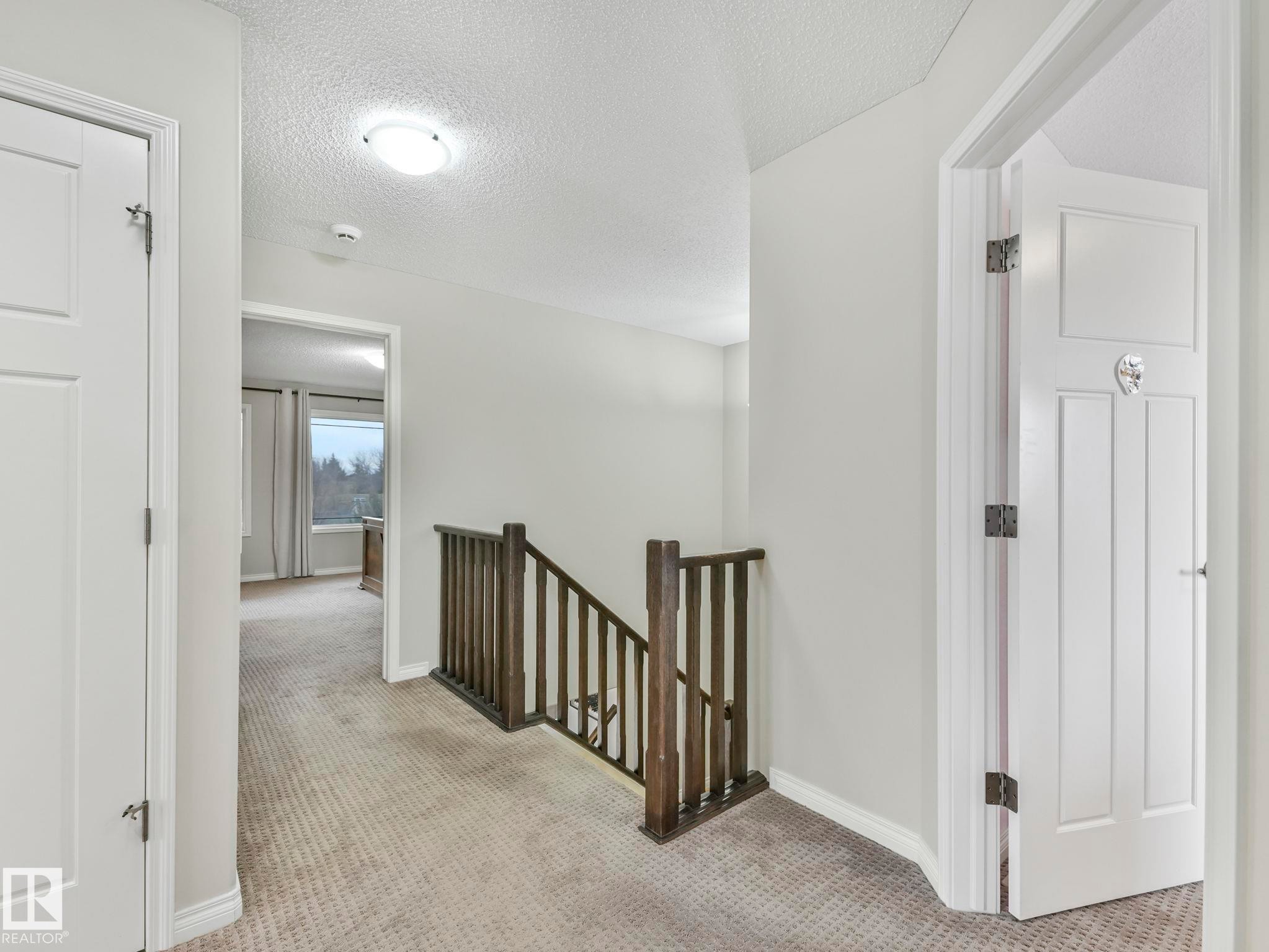 20853 92A Avenue Nw, Edmonton, AB - Indoor Photo Showing Other Room