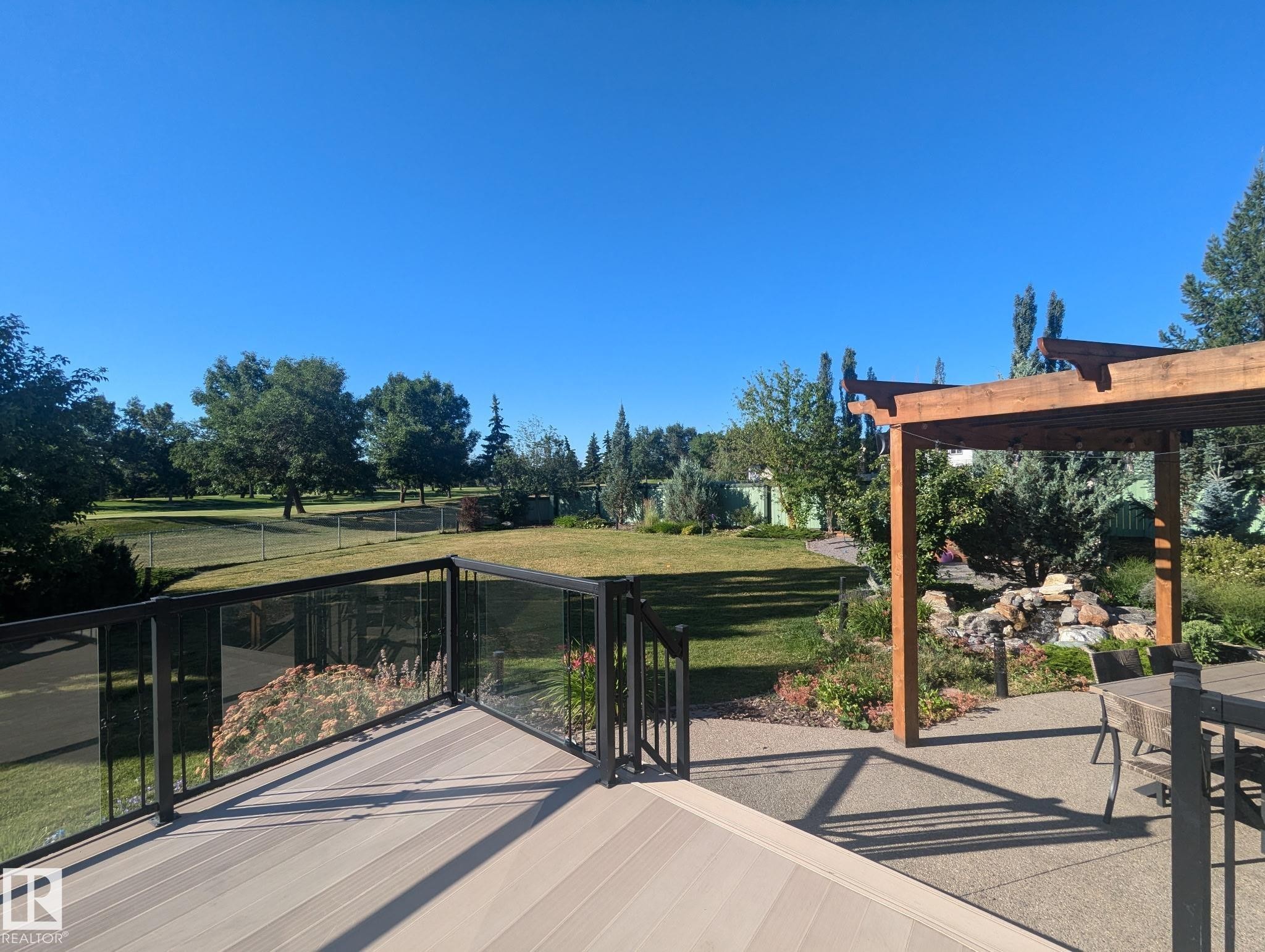 20853 92A Avenue Nw, Edmonton, AB - Outdoor