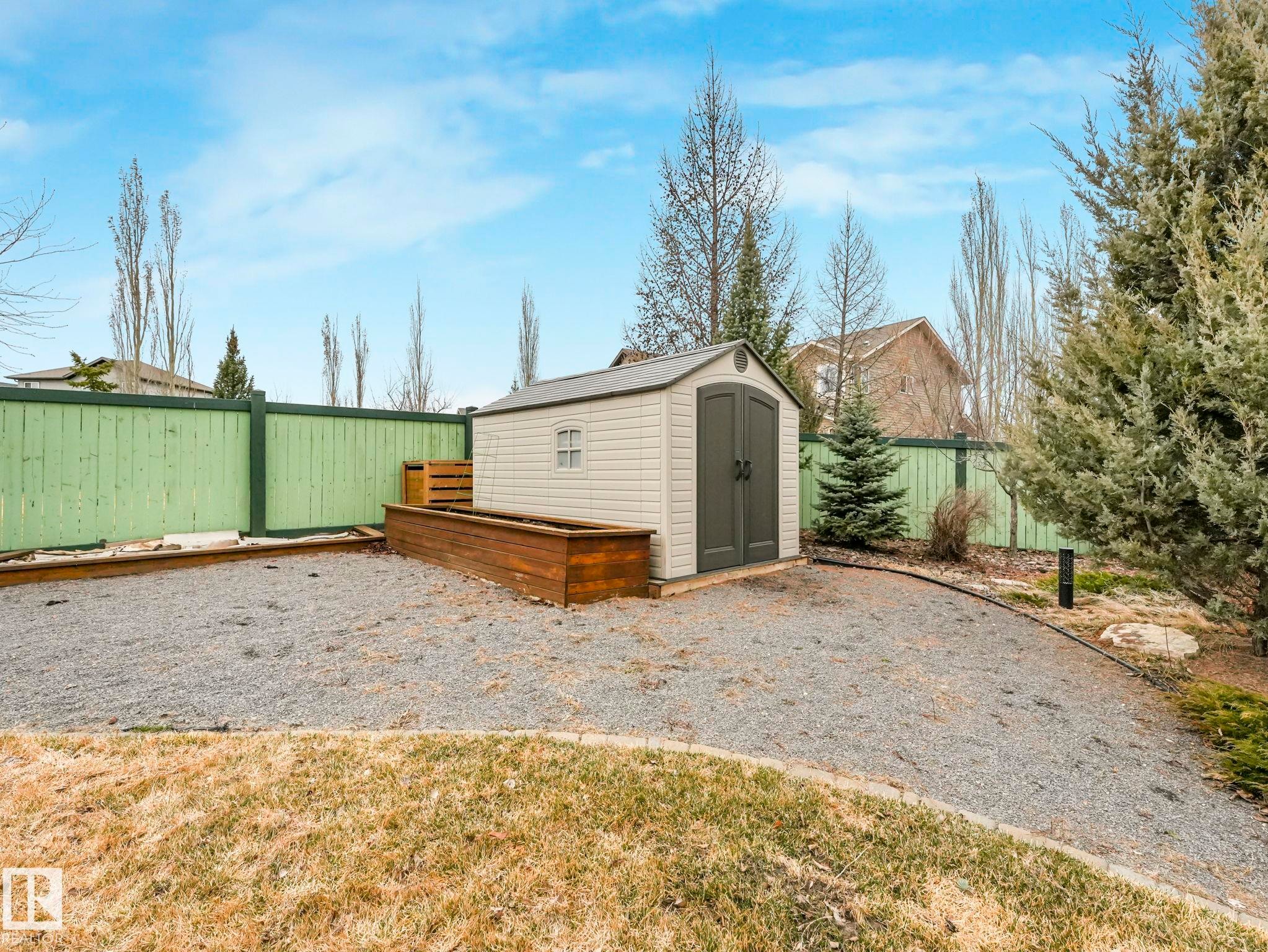 20853 92A Avenue Nw, Edmonton, AB - Outdoor