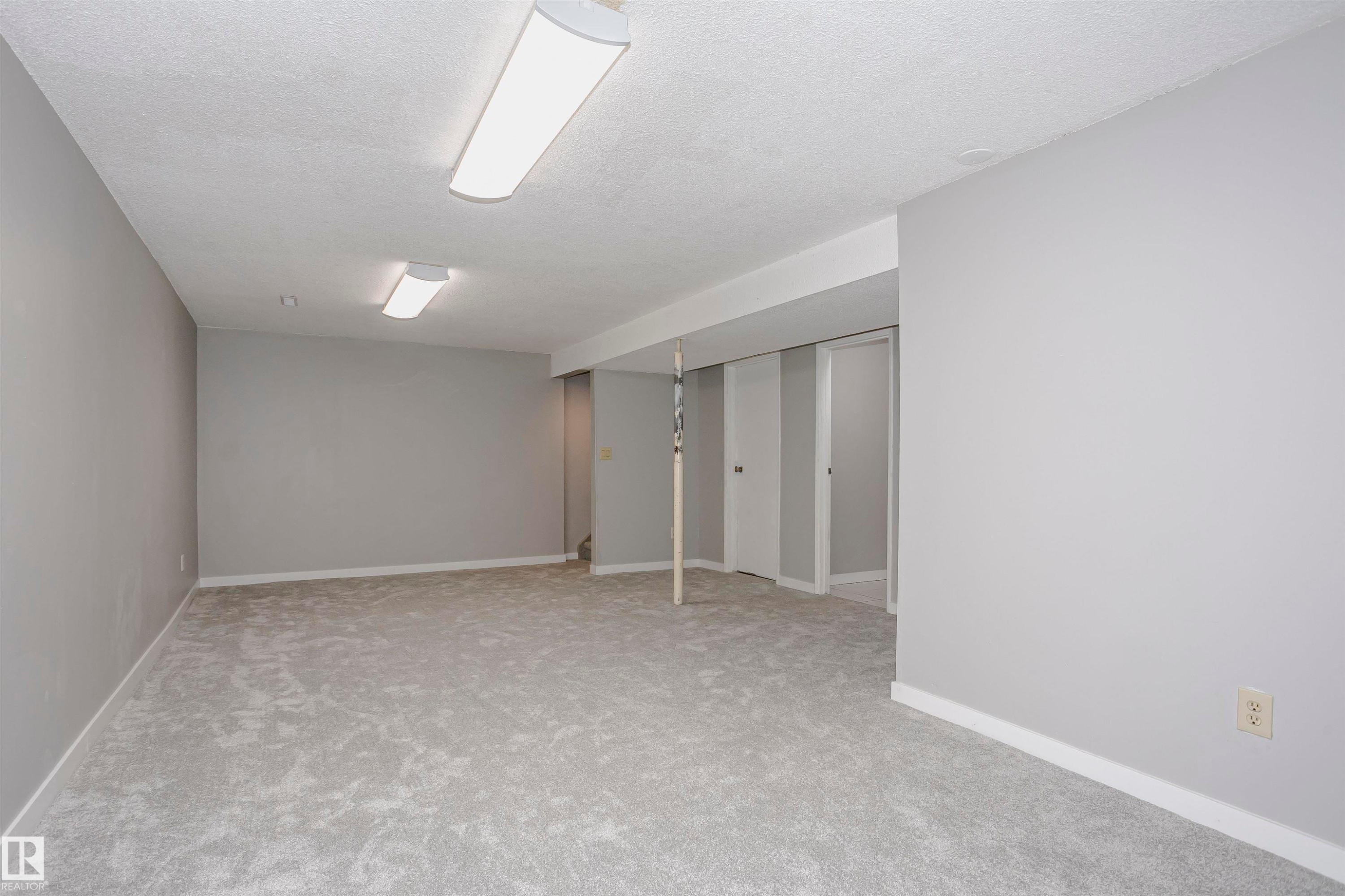 11436 161 Avenue, Edmonton, AB - Indoor Photo Showing Other Room