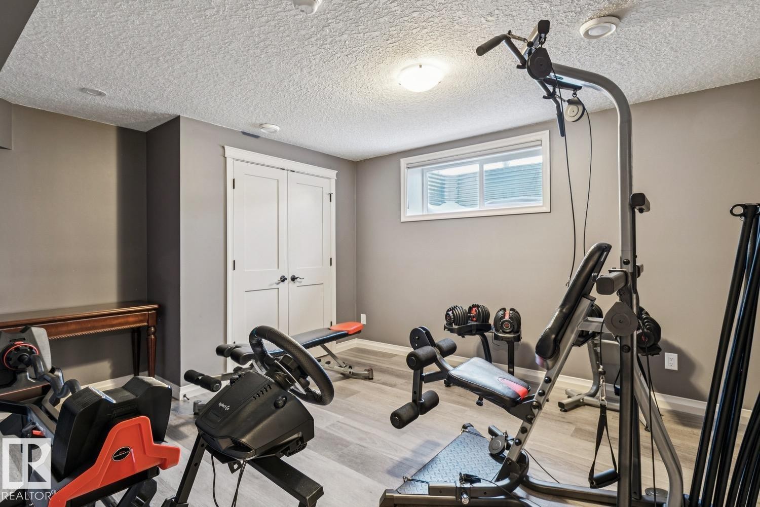 3673 Atkinson Loop, Edmonton, AB - Indoor Photo Showing Gym Room