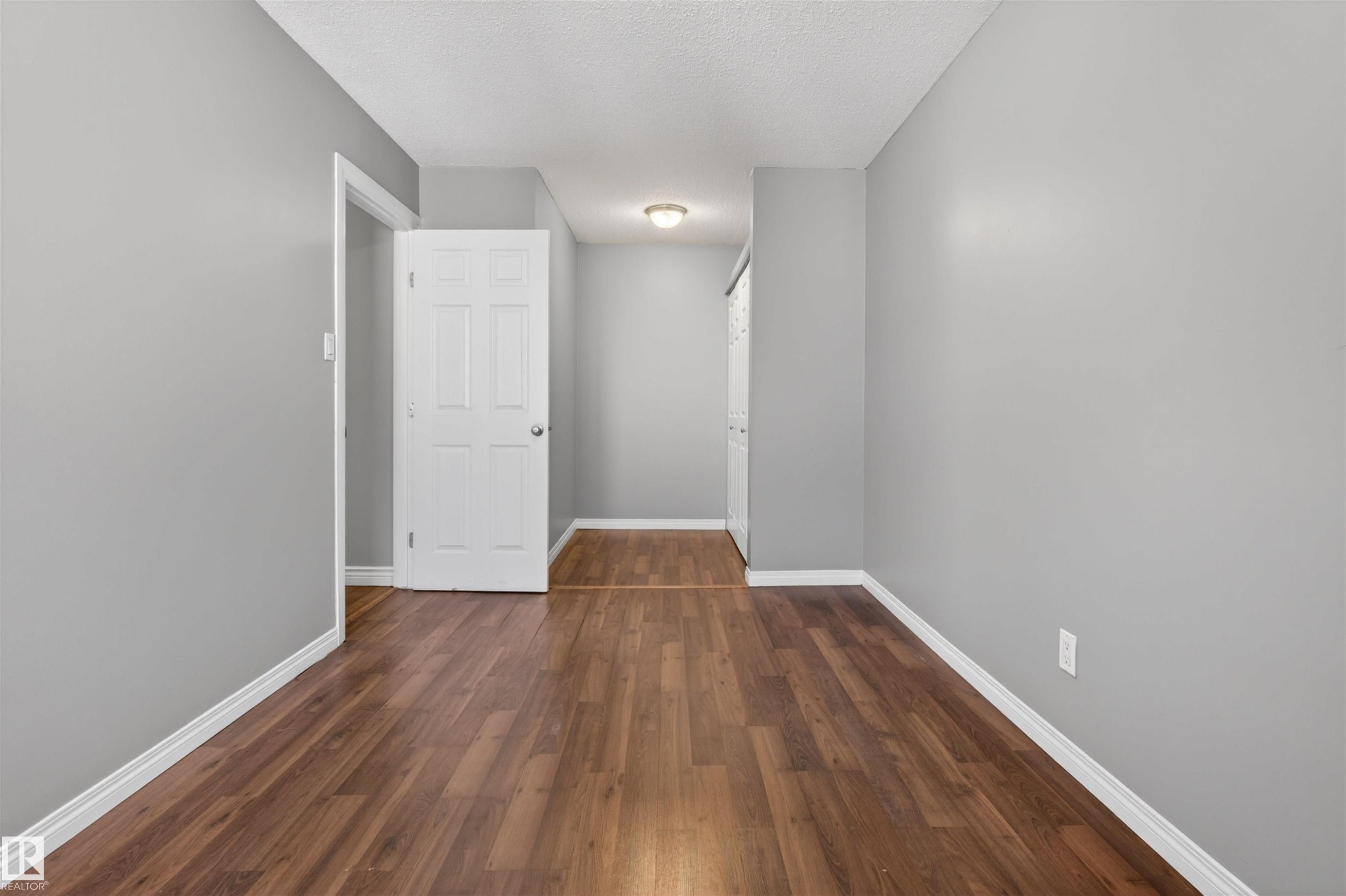 8 14105 82 Street, Edmonton, AB - Indoor Photo Showing Other Room