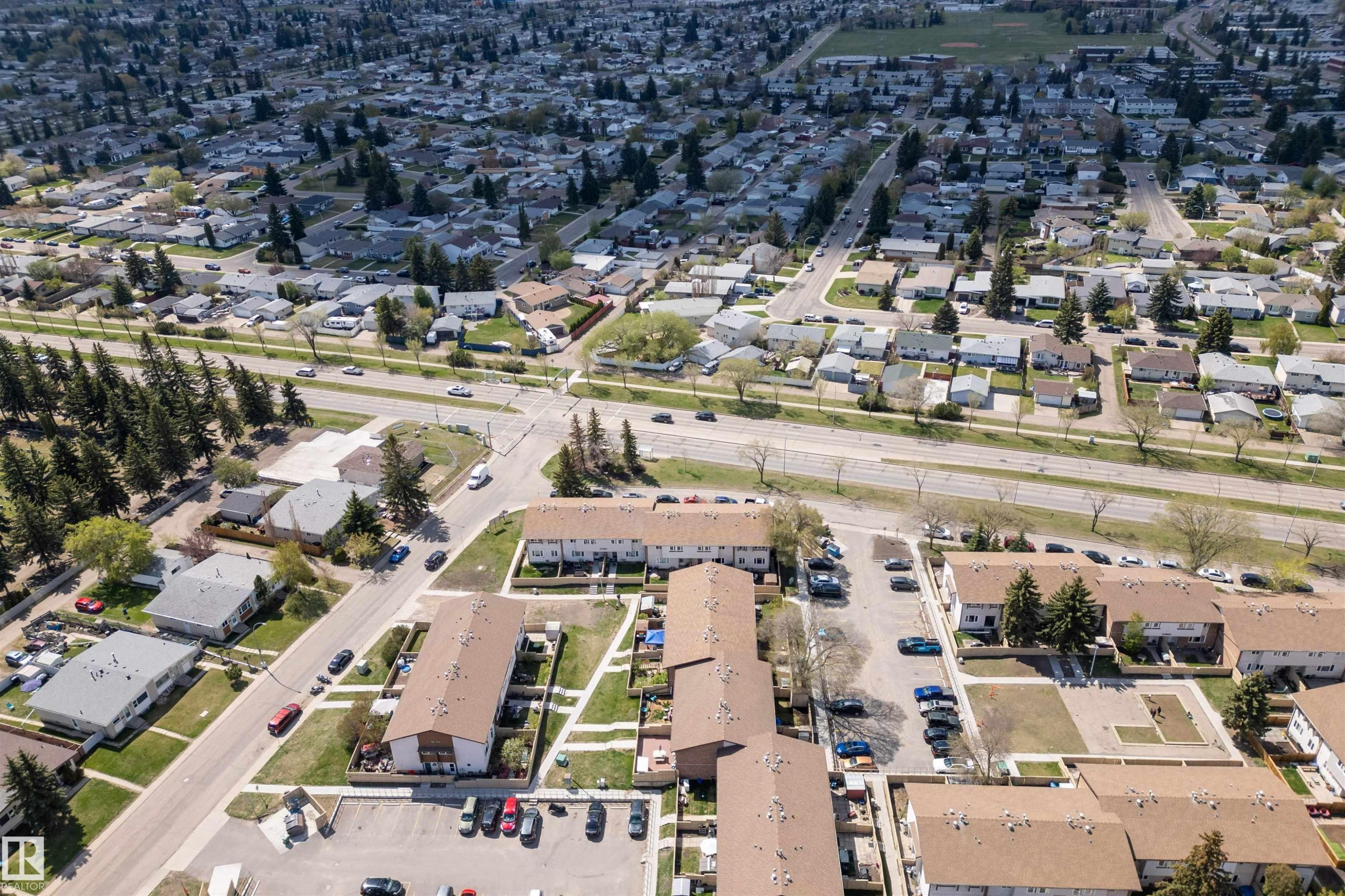 8 14105 82 Street, Edmonton, AB - Outdoor With View