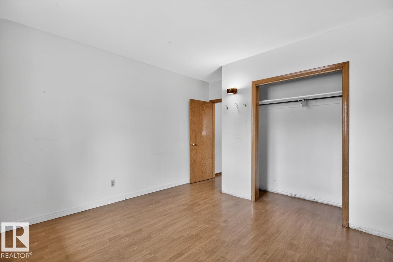 8326 81 Avenue Nw, Edmonton, AB - Indoor Photo Showing Other Room