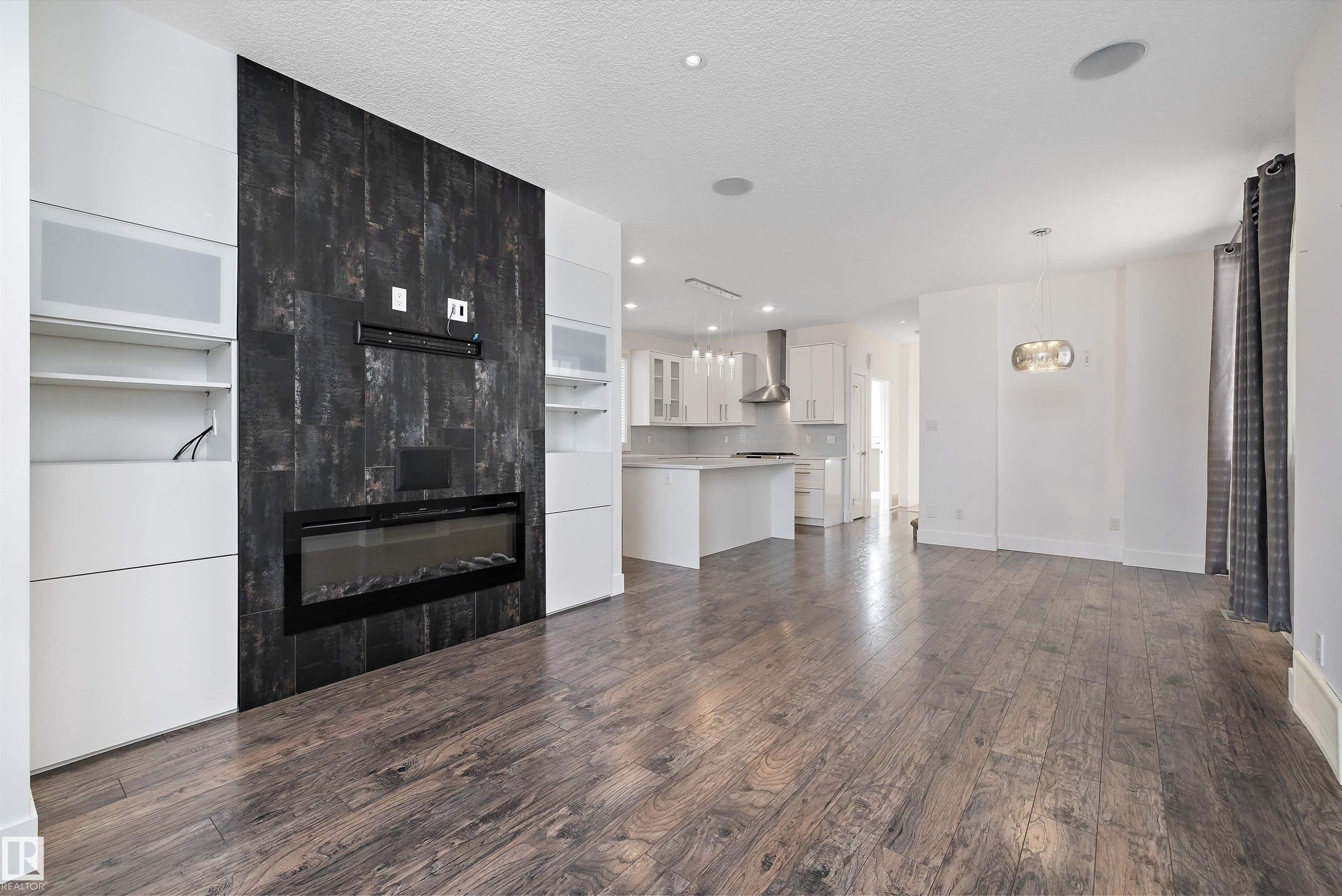 14026 101A Avenue, Edmonton, AB - Indoor