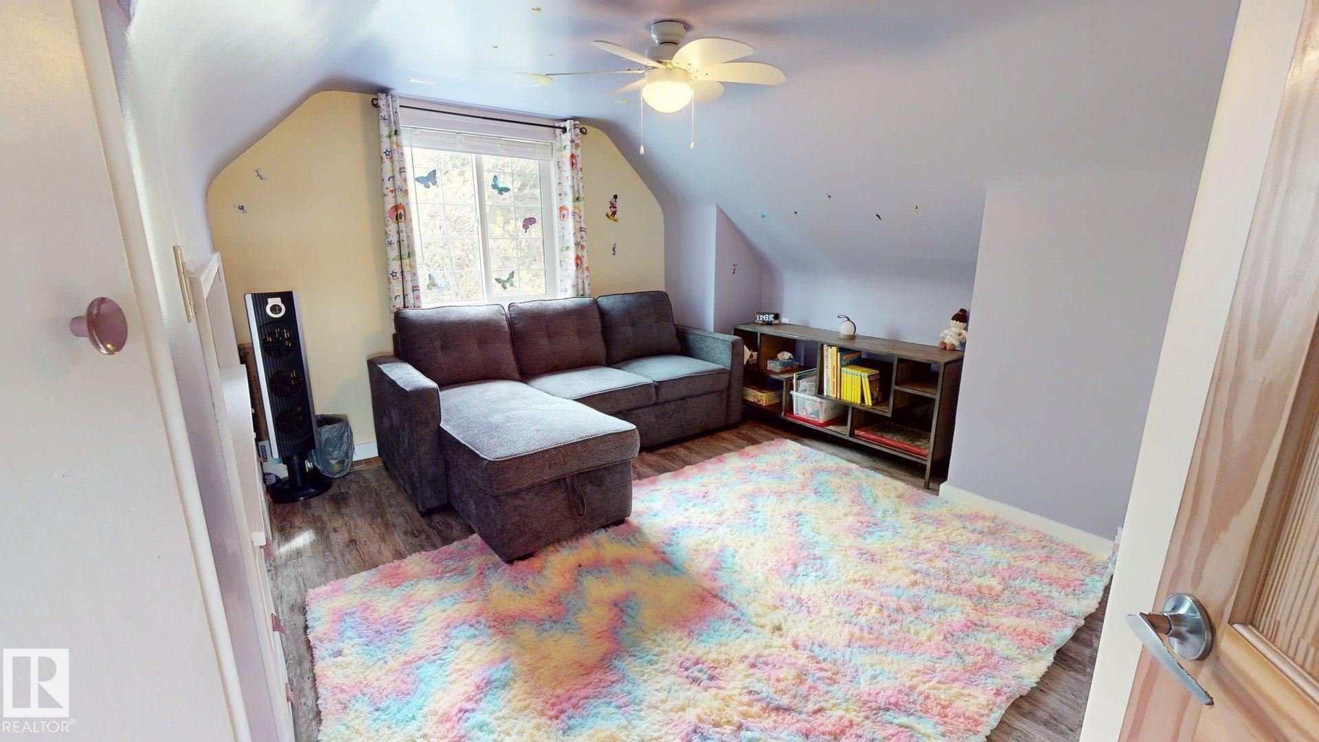 55268 Range Road 212, Rural Strathcona County, AB - Indoor