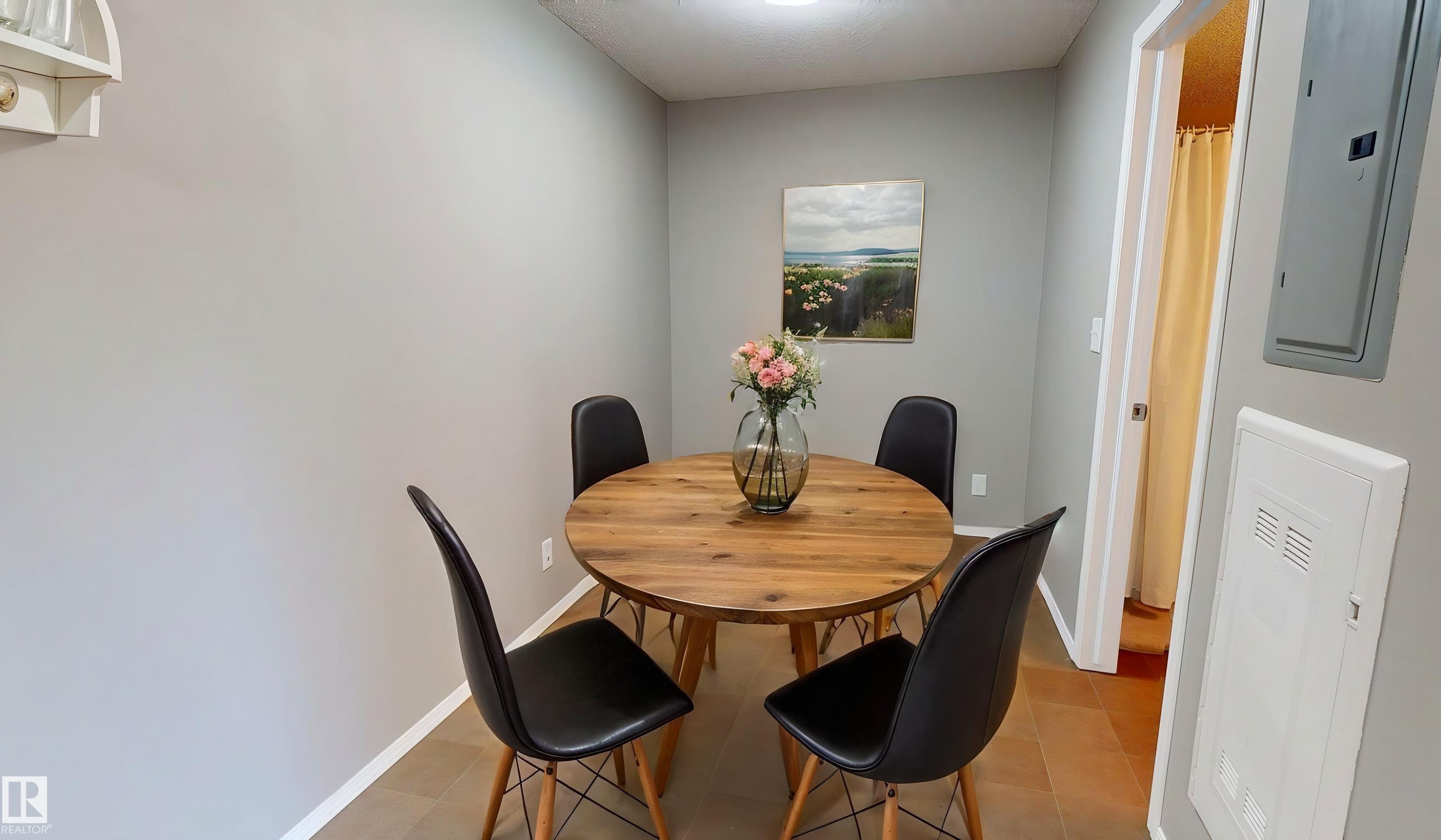 116 11808 22 Avenue Sw, Edmonton, AB - Indoor Photo Showing Dining Room