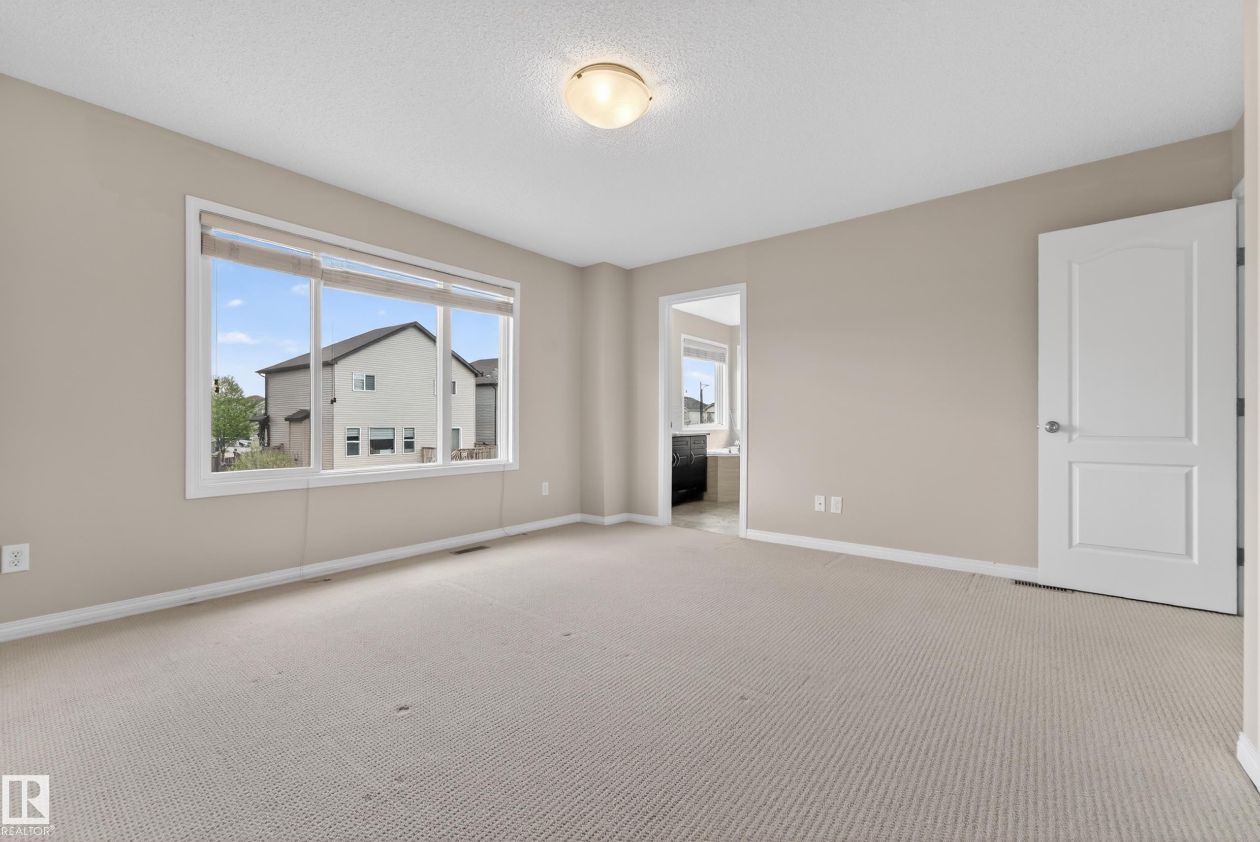 1731 55 Street, Edmonton, AB - Indoor Photo Showing Other Room