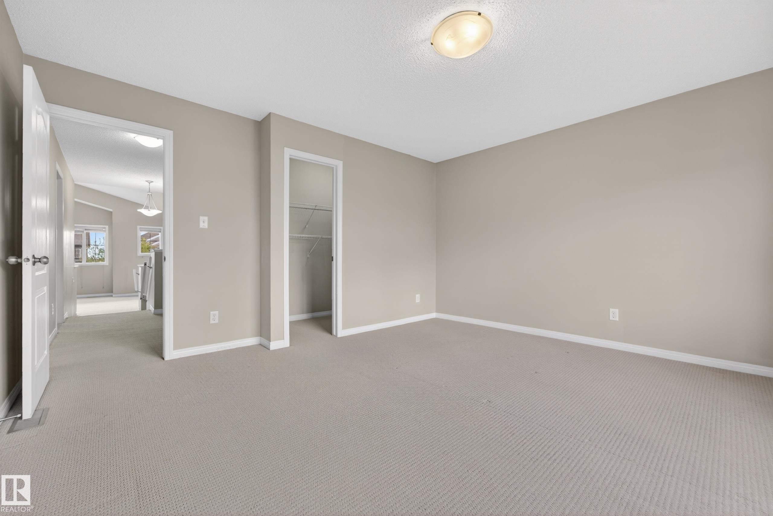 1731 55 Street, Edmonton, AB - Indoor Photo Showing Other Room
