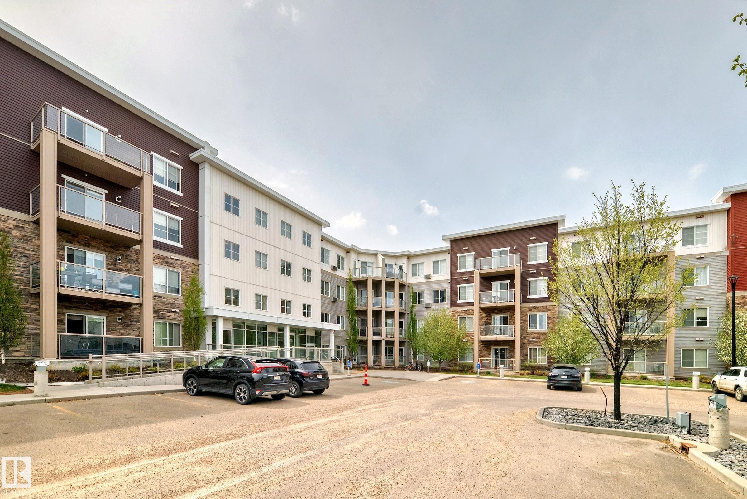 208 812 Welsh Drive, Edmonton, AB - Outdoor With Balcony With Facade
