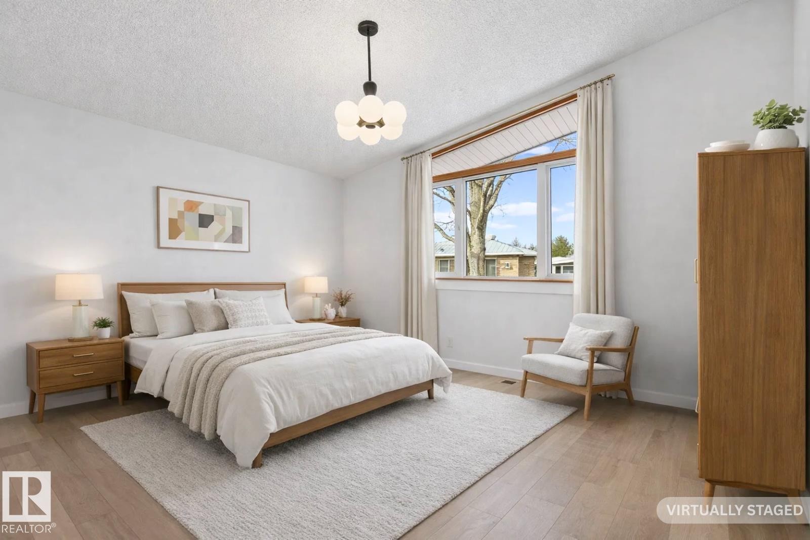 10629 79 Street, Edmonton, AB - Indoor Photo Showing Bedroom