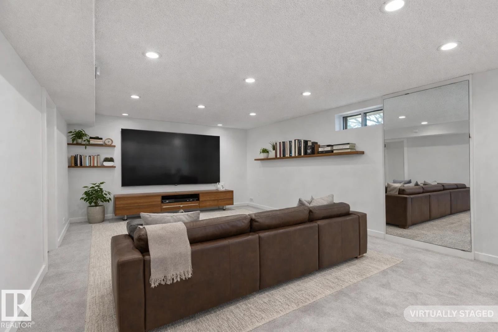 10629 79 Street, Edmonton, AB - Indoor