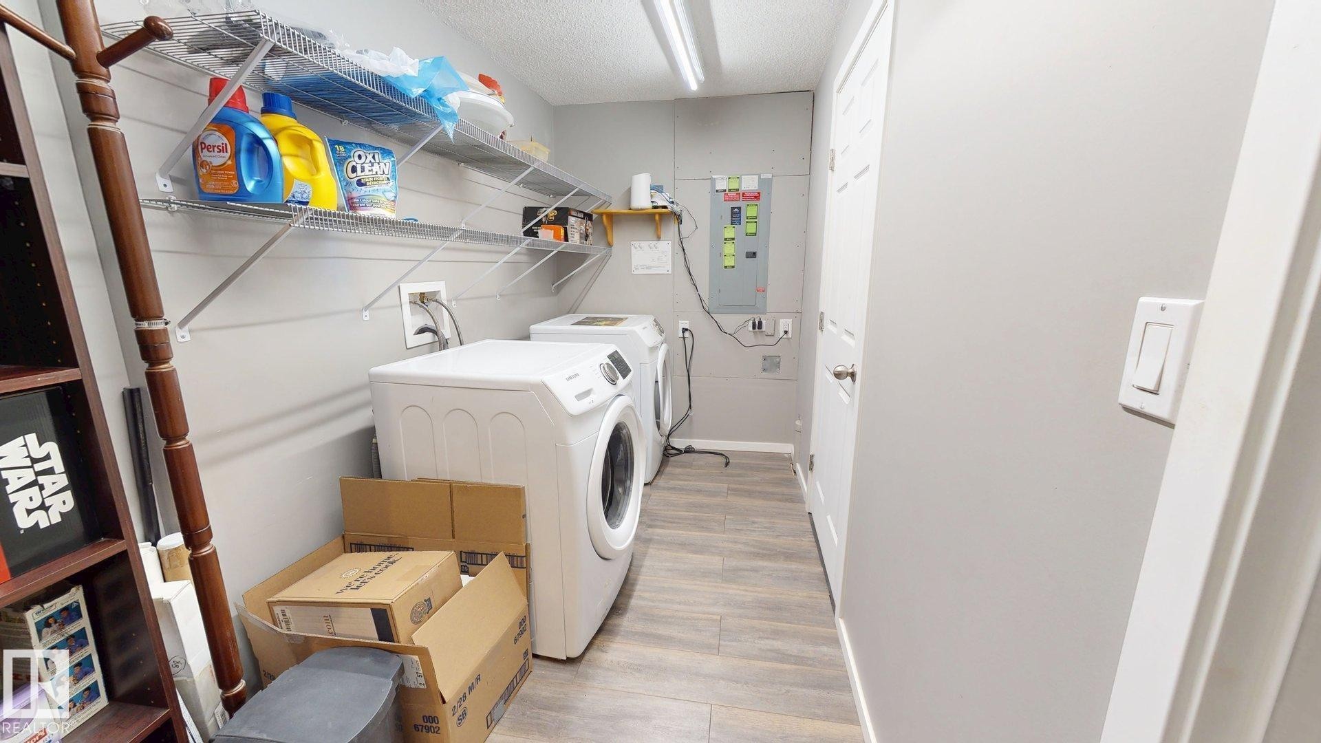 5159 Crabapple Link Sw, Edmonton, AB - Indoor Photo Showing Laundry Room