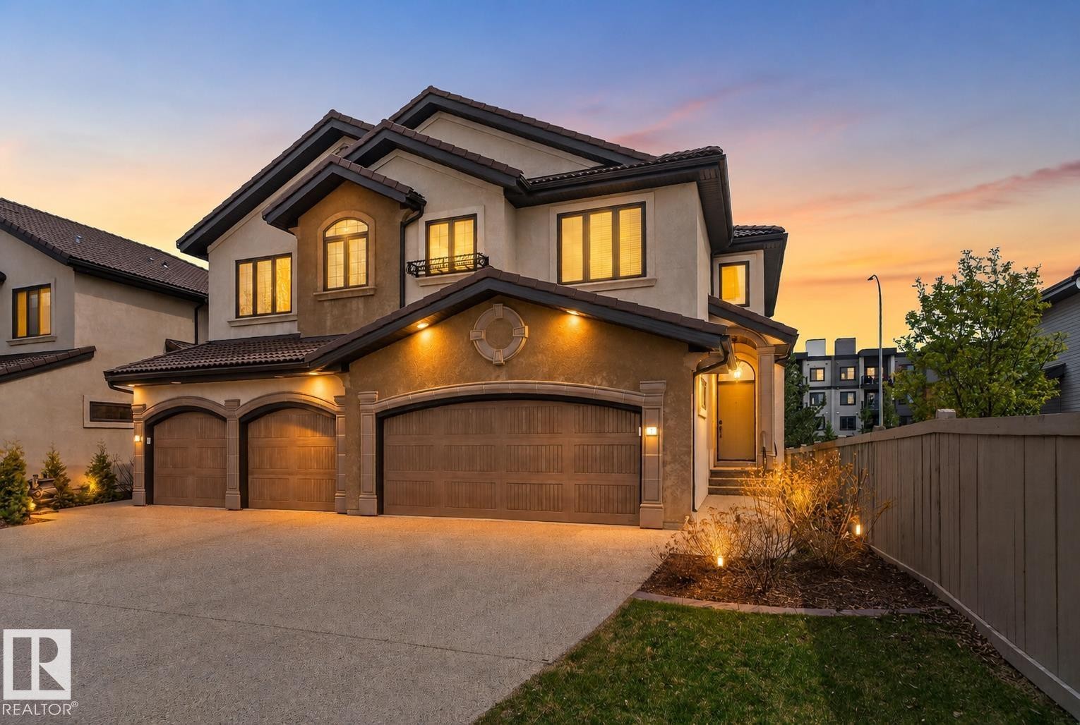 1 1030 Connelly Way, Edmonton, AB - Outdoor