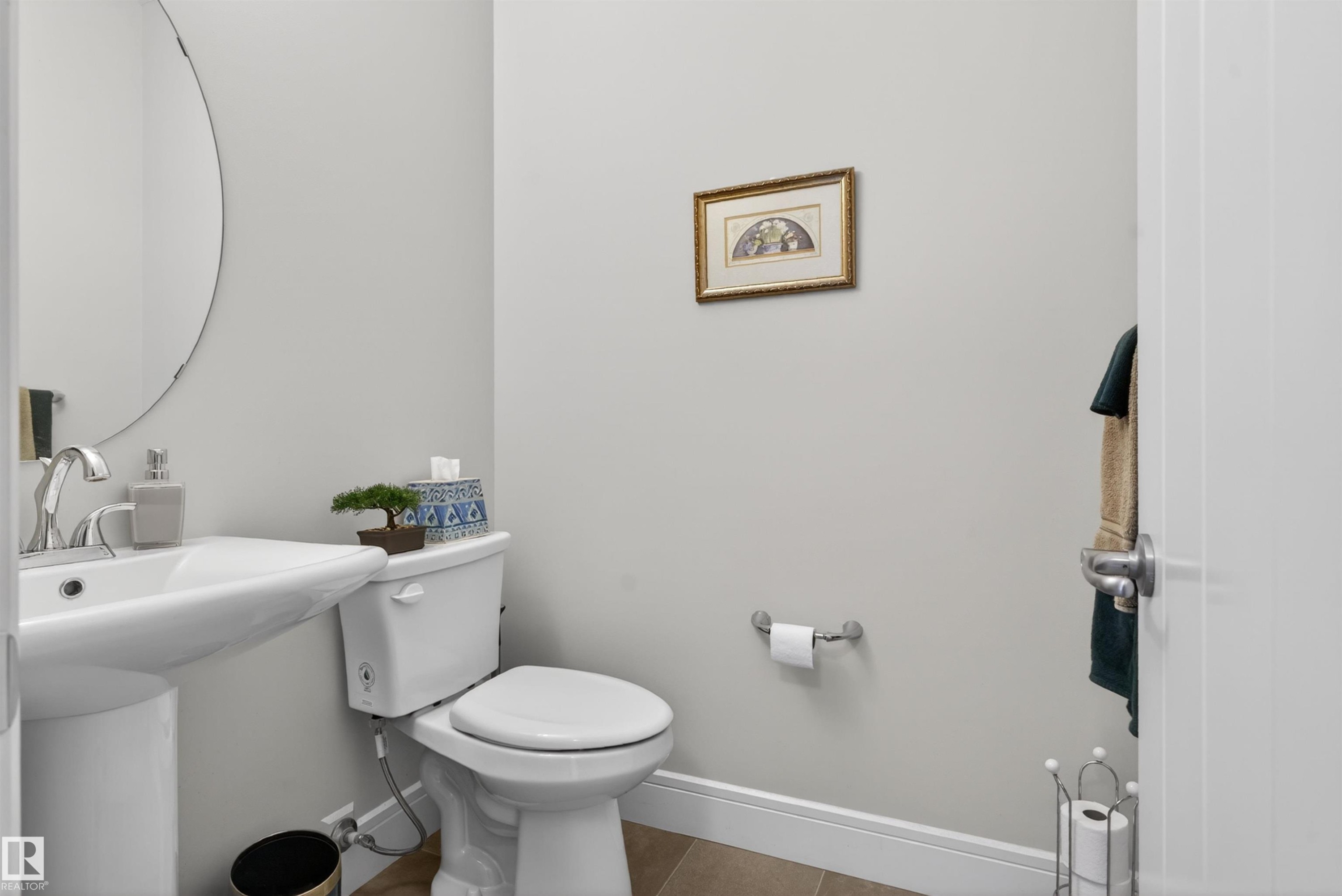 1 1030 Connelly Way, Edmonton, AB - Indoor Photo Showing Bathroom