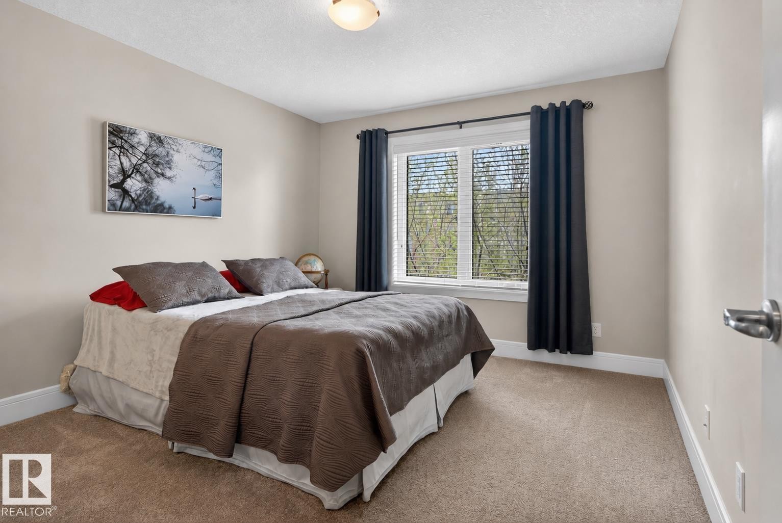 1 1030 Connelly Way, Edmonton, AB - Indoor Photo Showing Bedroom