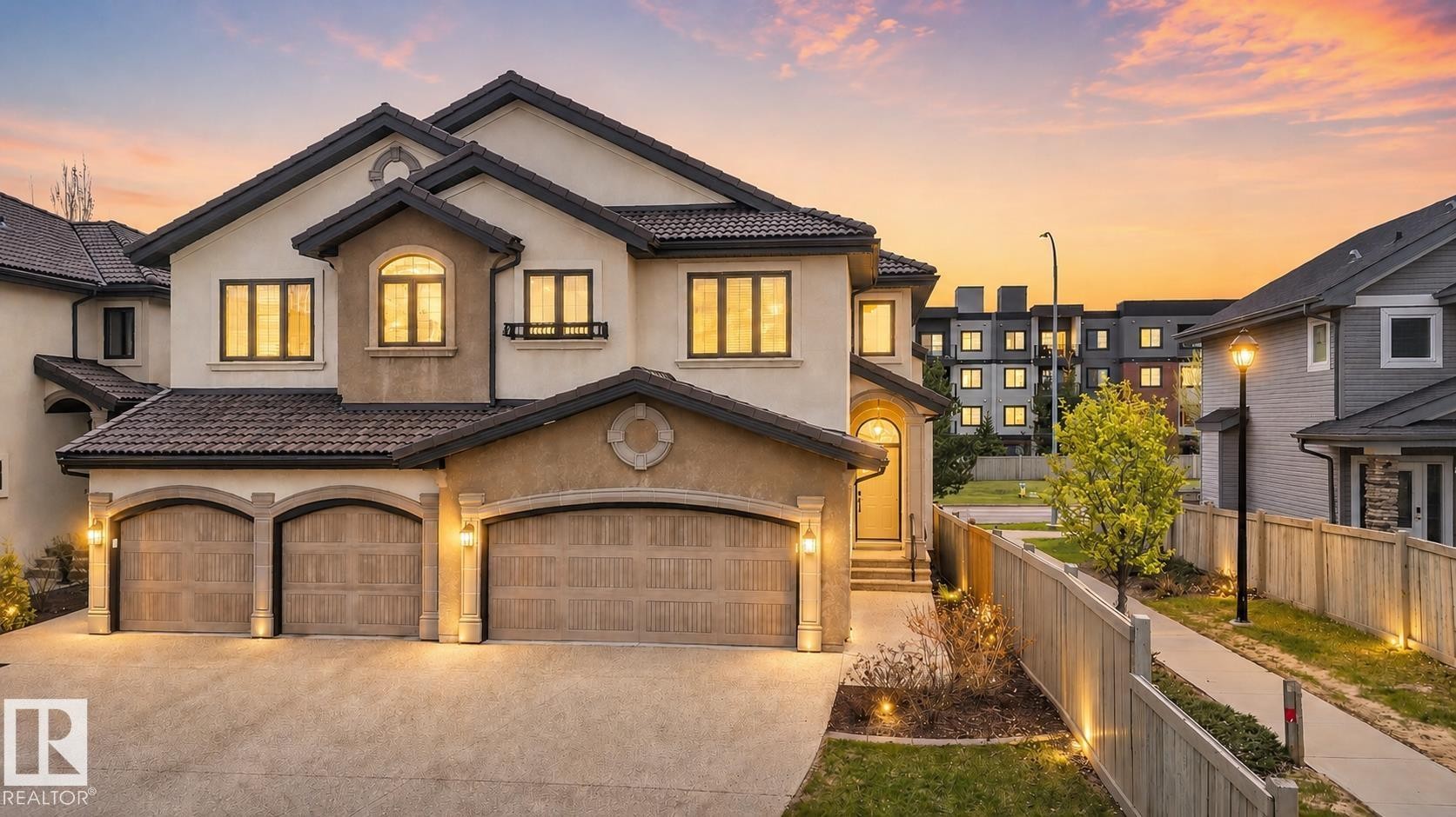 1 1030 Connelly Way, Edmonton, AB - Outdoor