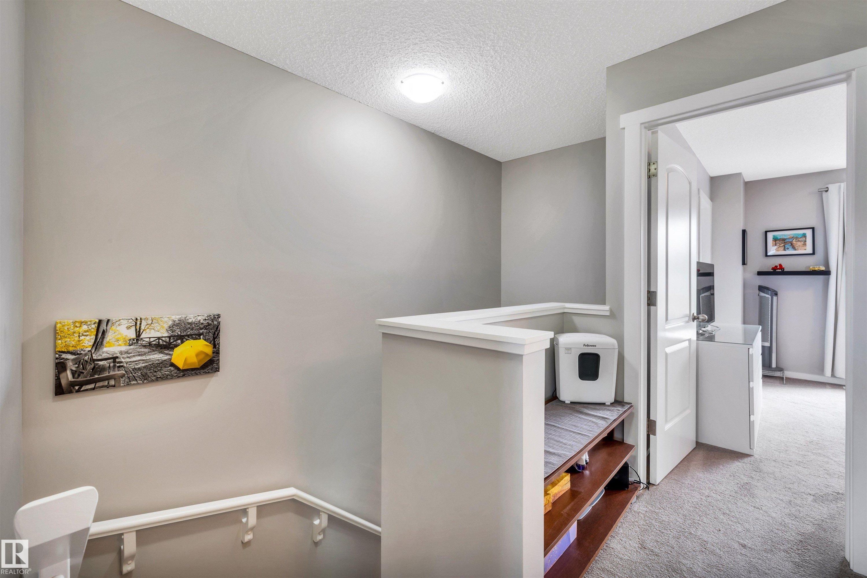2565 Coughlan Road, Edmonton, AB - Indoor Photo Showing Other Room