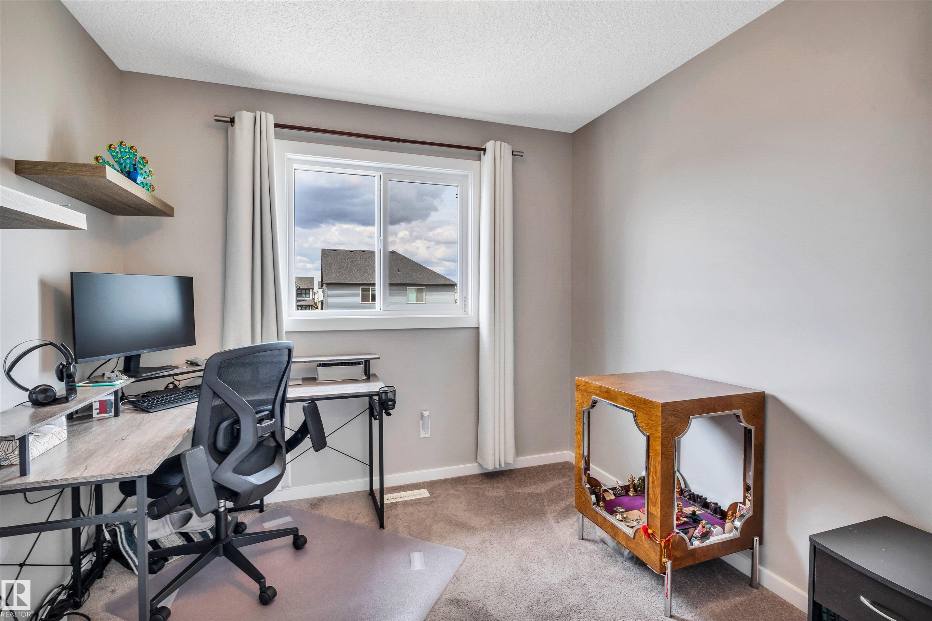 2565 Coughlan Road, Edmonton, AB - Indoor Photo Showing Office