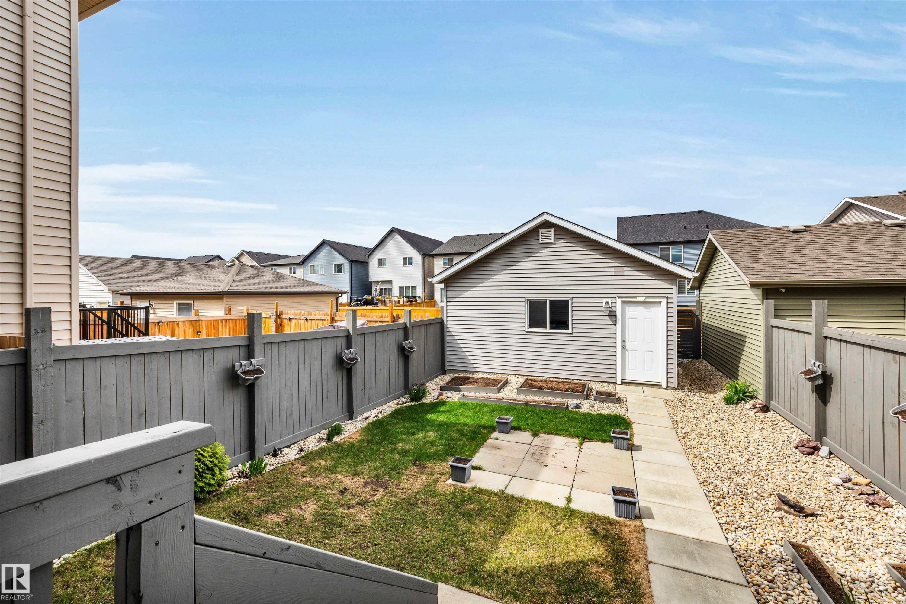 2565 Coughlan Road, Edmonton, AB - Outdoor