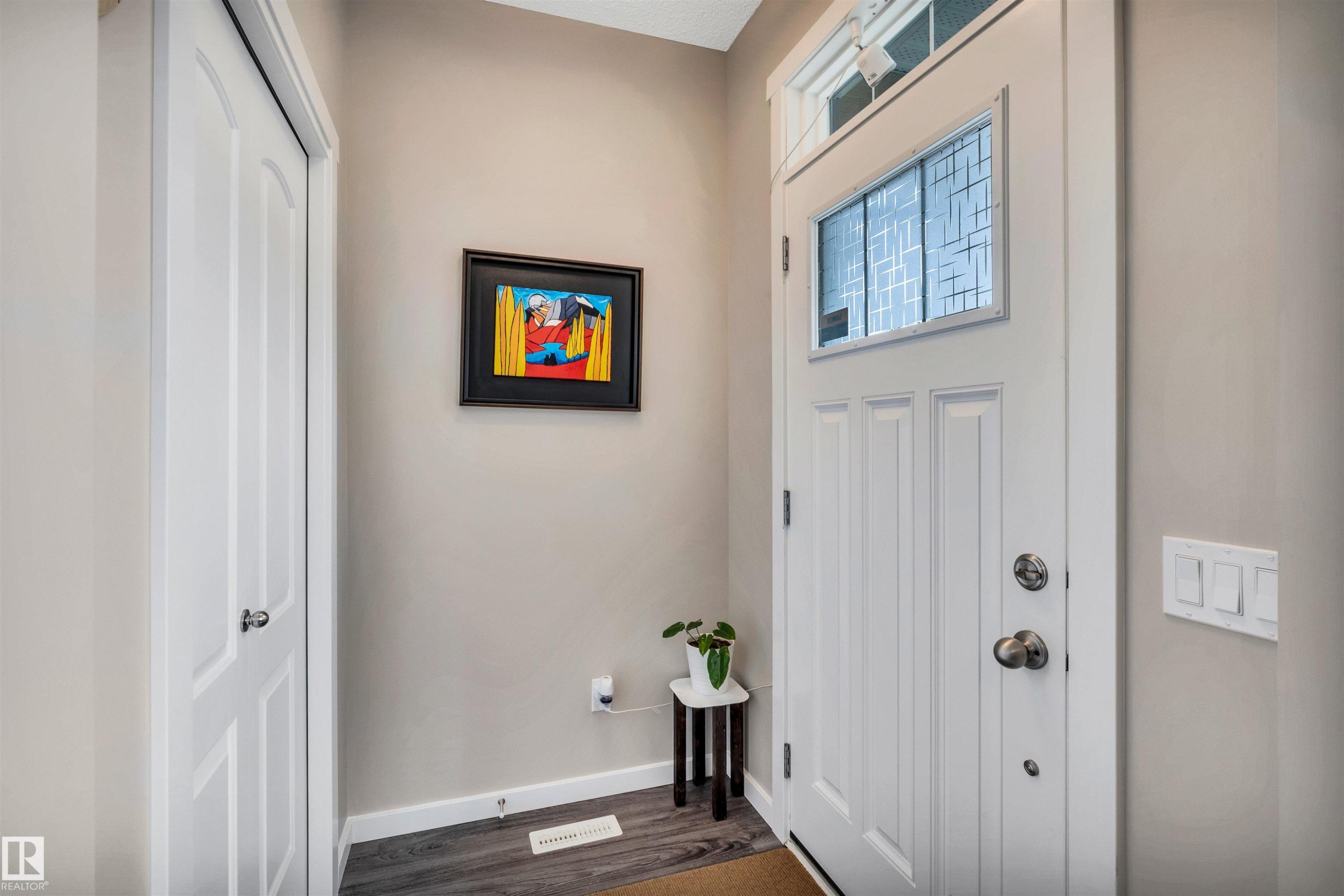 2565 Coughlan Road, Edmonton, AB - Indoor Photo Showing Other Room