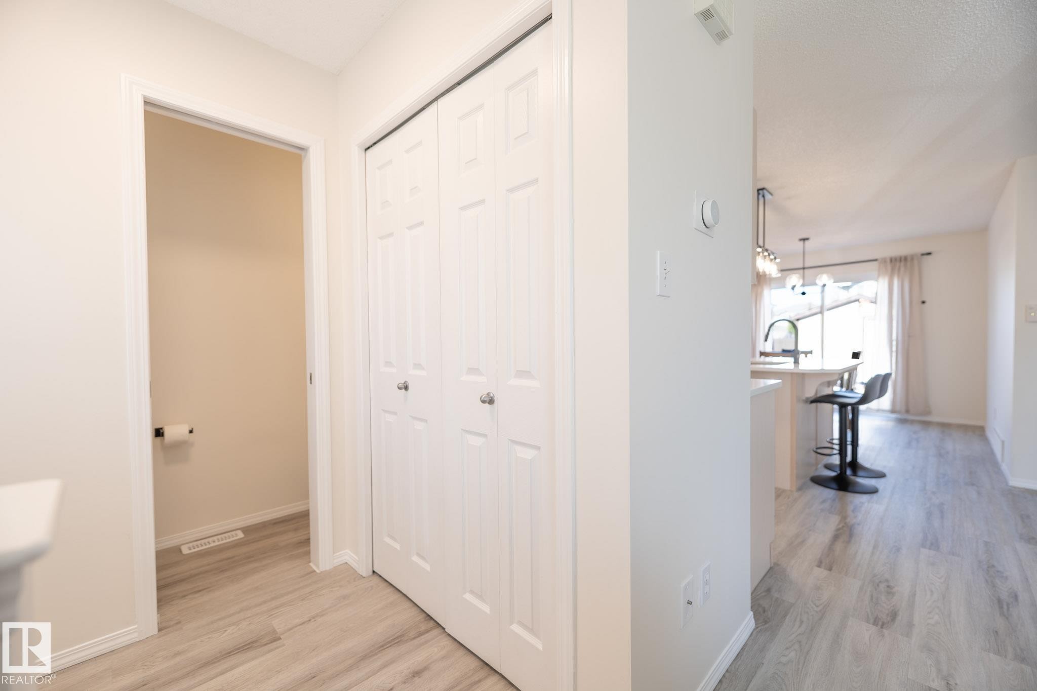 2928 25 Street, Edmonton, AB - Indoor Photo Showing Other Room