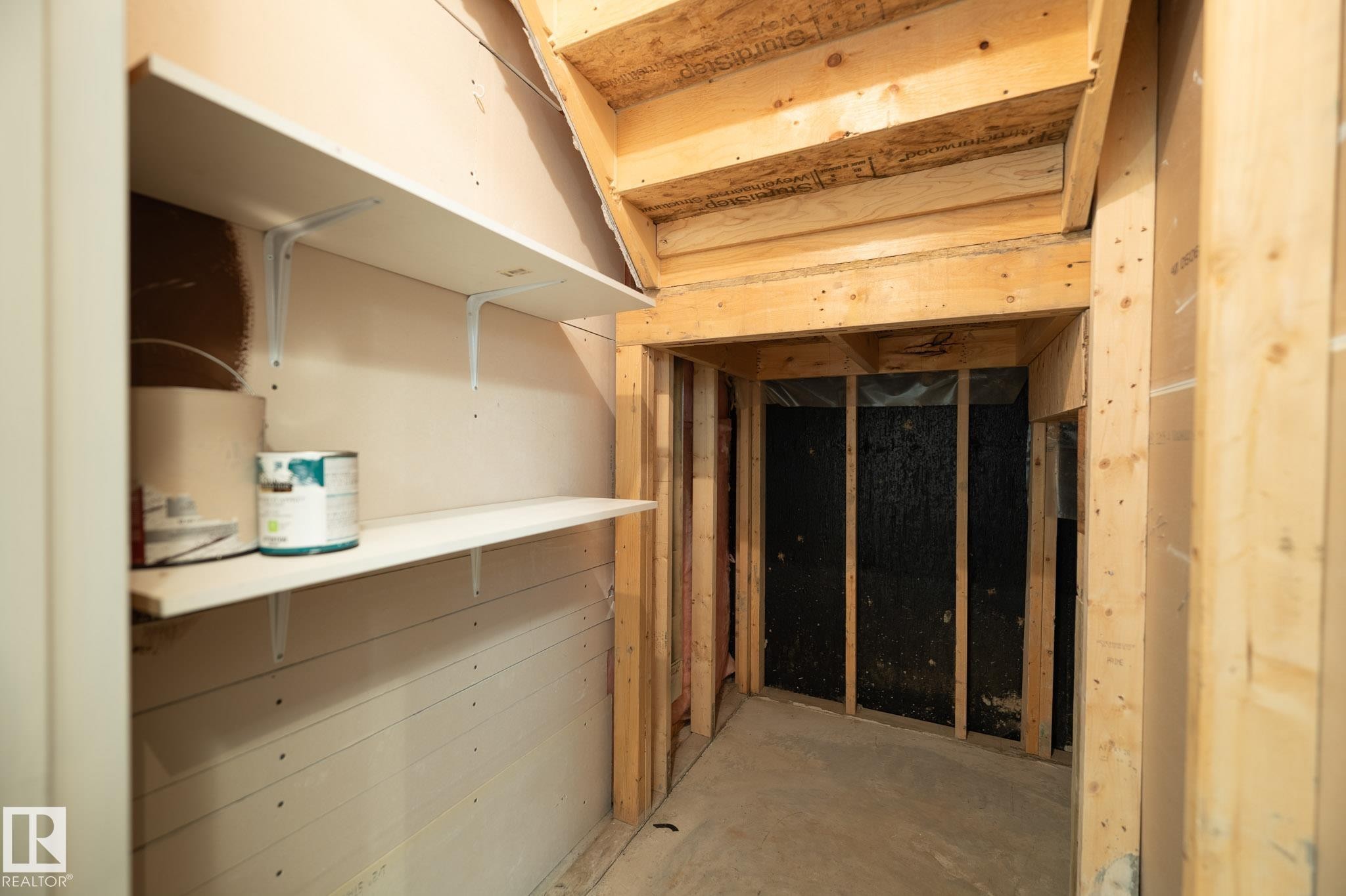 2928 25 Street, Edmonton, AB - Indoor Photo Showing Other Room