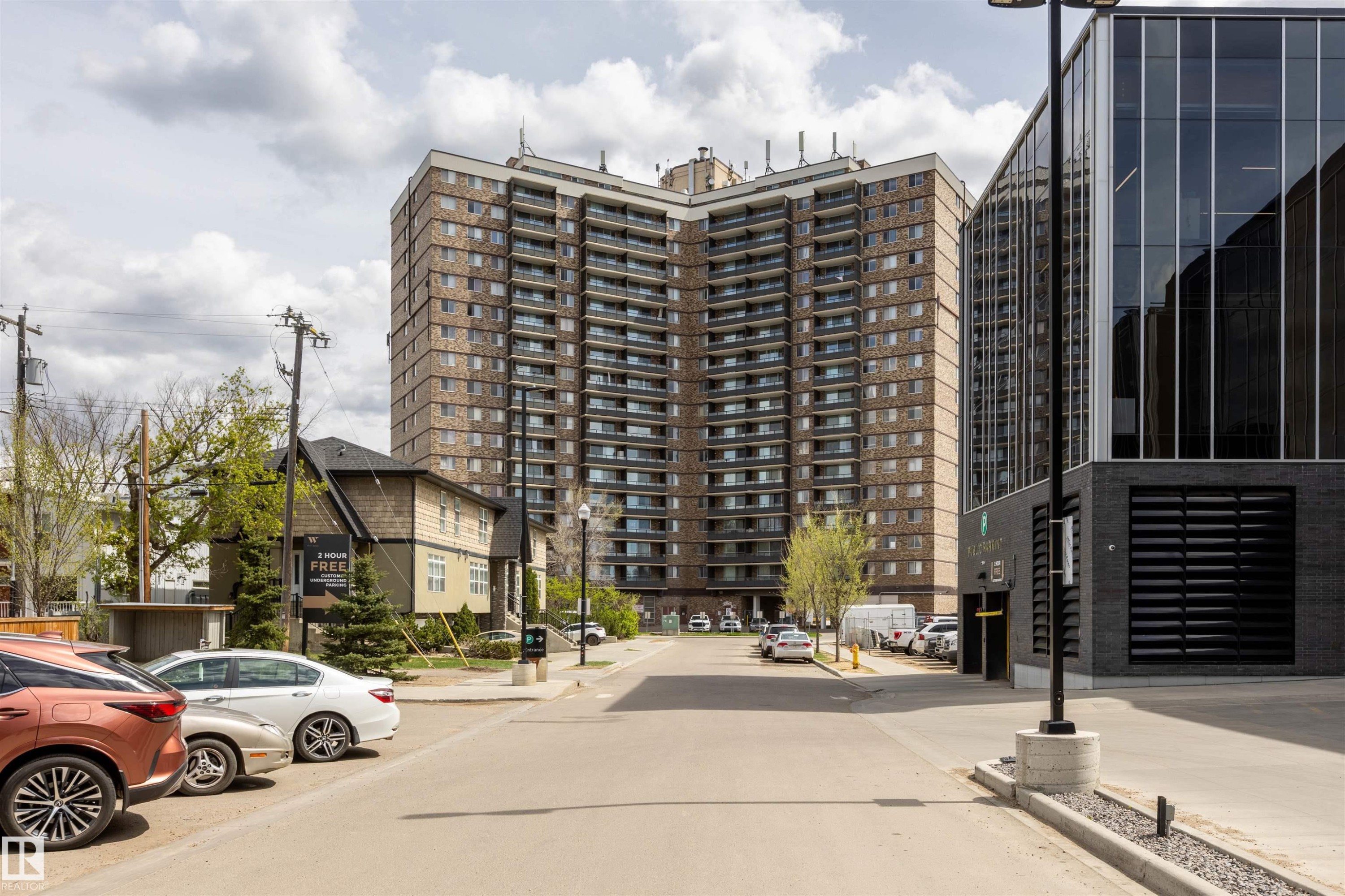 708 13910 Stony Plain Road, Edmonton, AB - Outdoor With Facade
