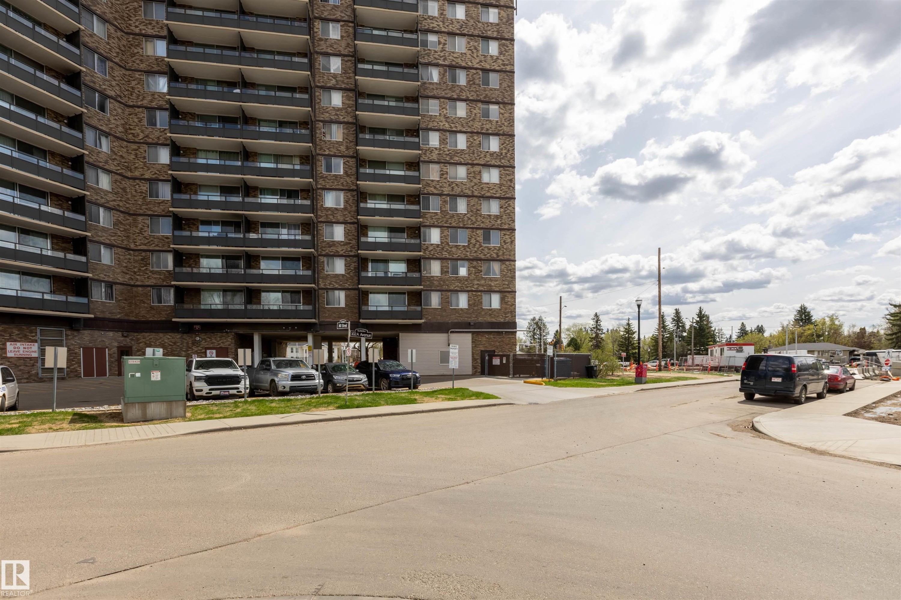 708 13910 Stony Plain Road, Edmonton, AB - Outdoor With Facade
