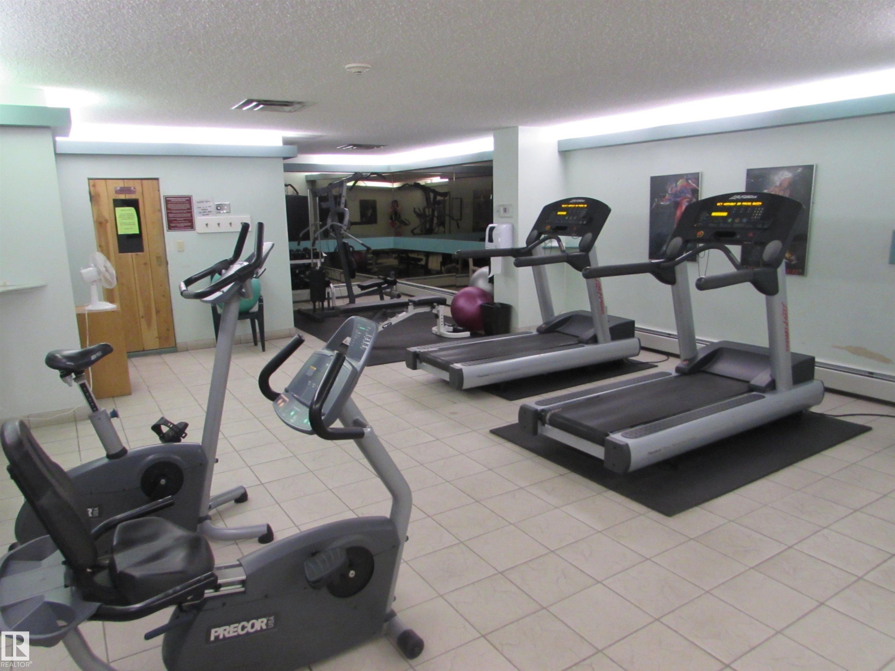 708 13910 Stony Plain Road, Edmonton, AB - Indoor Photo Showing Gym Room